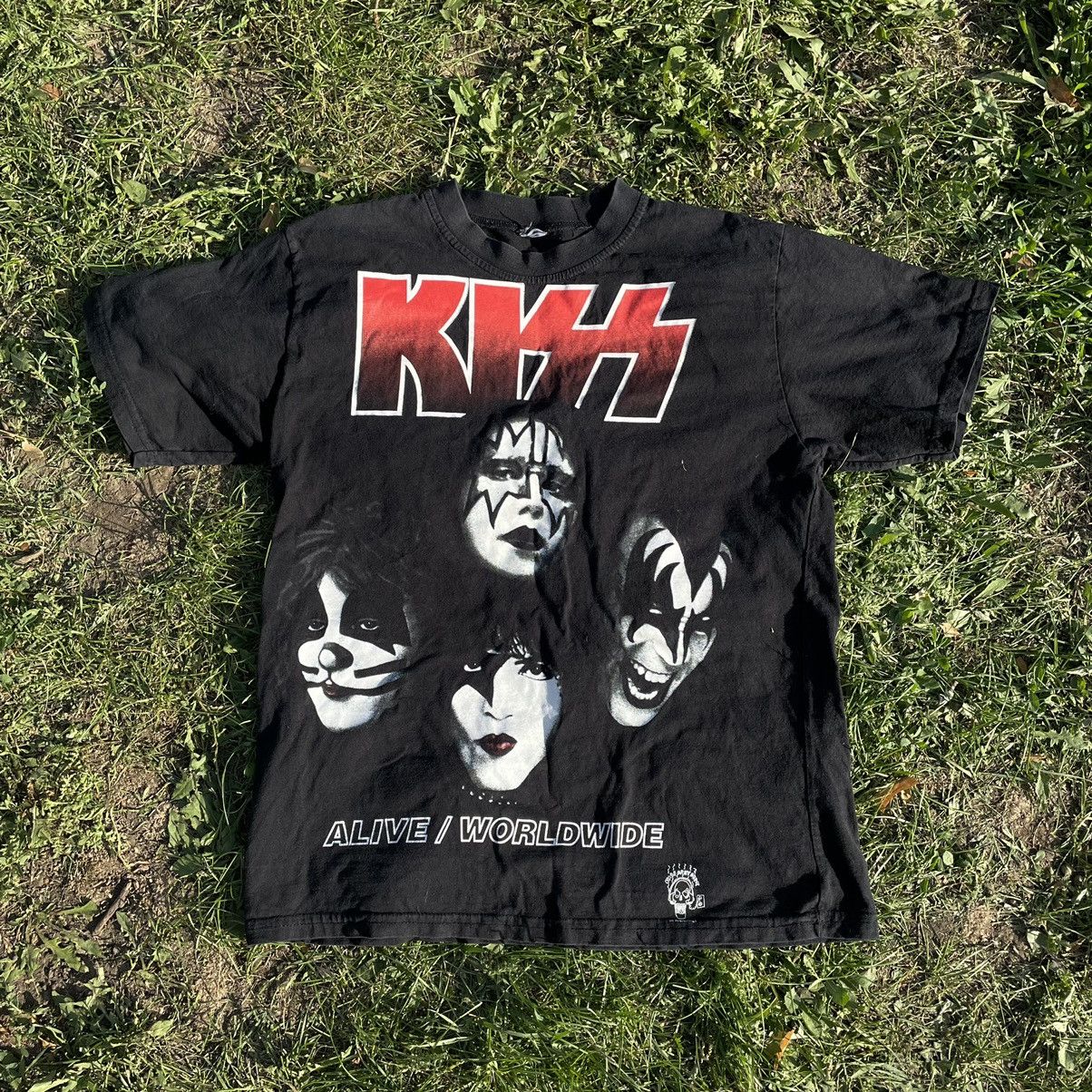 Vintage Vintage Y2K Kiss Band Tee Graphic Skulls Punk Streetwear M Size US M / EU 48-50 / 2 - 1 Thumbnail