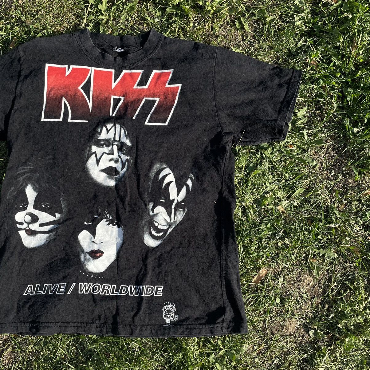 Vintage Vintage Y2K Kiss Band Tee Graphic Skulls Punk Streetwear M Size US M / EU 48-50 / 2 - 2 Thumbnail