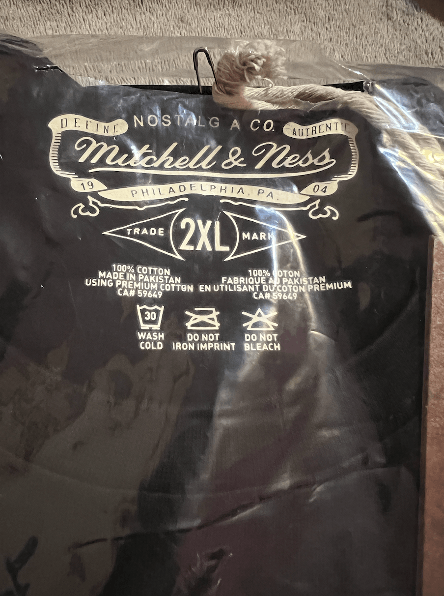 Mitchell & Ness × NBA × October's Very Own OVO TORONTO RAPTORS x MITCHELL & NESS OG OWL T-SHIRT *RARE* Size US XXL / EU 58 / 5 - 8 Thumbnail