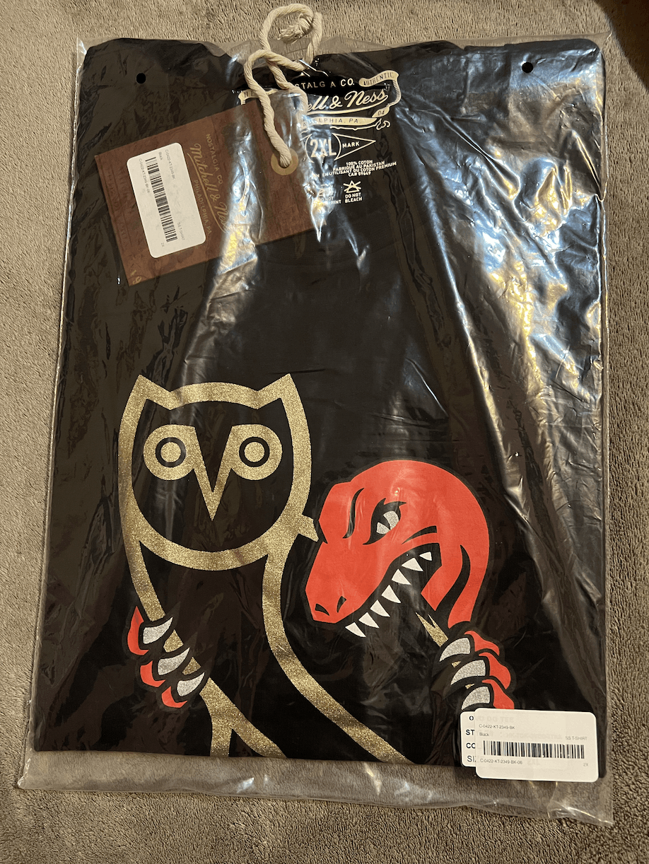 Mitchell & Ness × NBA × October's Very Own OVO TORONTO RAPTORS x MITCHELL & NESS OG OWL T-SHIRT *RARE* Size US XXL / EU 58 / 5 - 6 Thumbnail