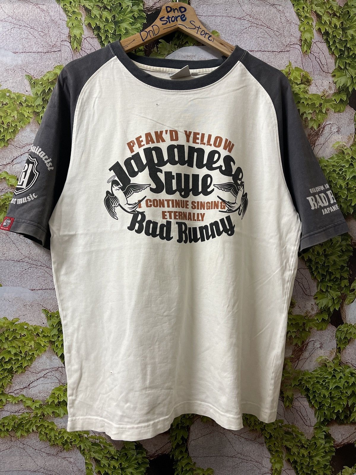 Japanese Brand VINTAGE BAD BUNNY JAPANESE STYLE PHOTO TEE VERY RARE Size US M / EU 48-50 / 2 - 6 Thumbnail