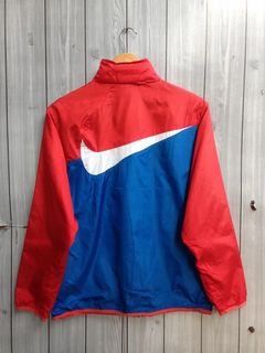 Nike big logo on sale windbreaker