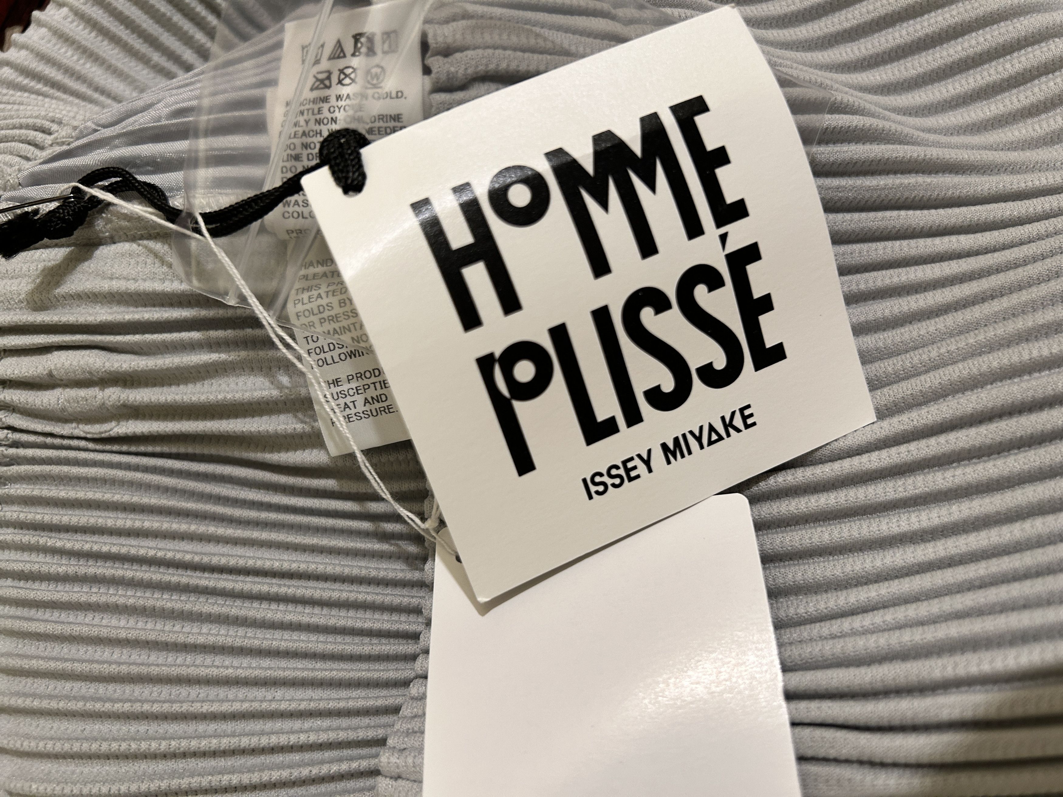 Issey Miyake Issey Miyake Homme Plisse Pleated basic Trousers Size US 30 / EU 46 - 8 Thumbnail