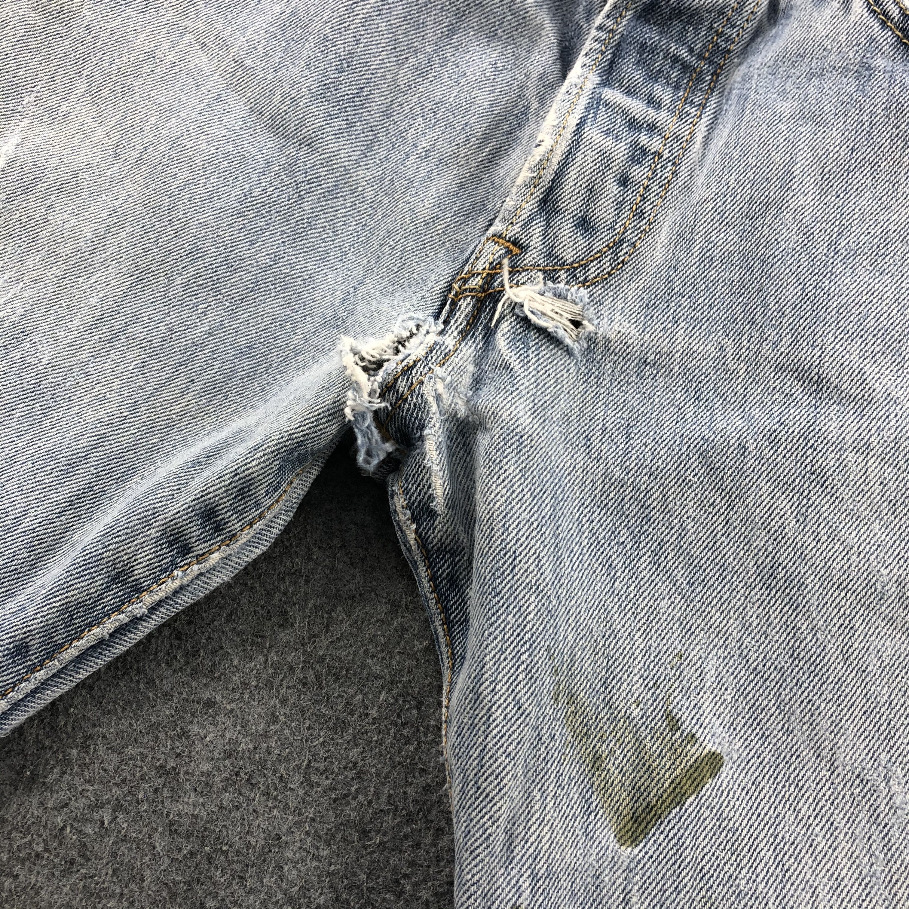 Levi's × Vintage Vintage Light Wash Levis 501 Jeans-JM1716 Size US 27 - 12 Thumbnail