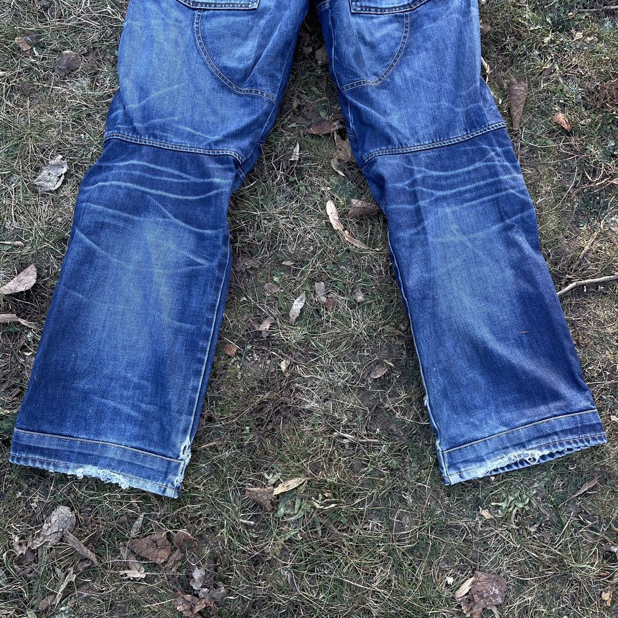 Vintage Vintage Y2K Distressed Baggy Jeans Thrashed Workwear Punk 32 Size US 32 / EU 48 - 9 Thumbnail