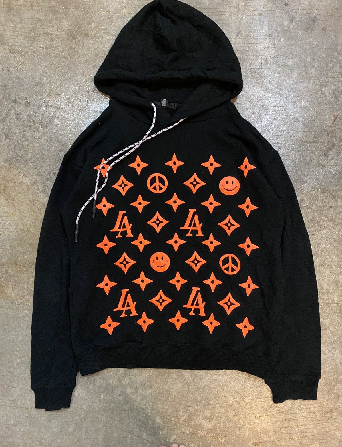 PHENOMENON Stud muffin Japan smile Anarchy monogram logo Size US M / EU 48-50 / 2 - 2 Thumbnail