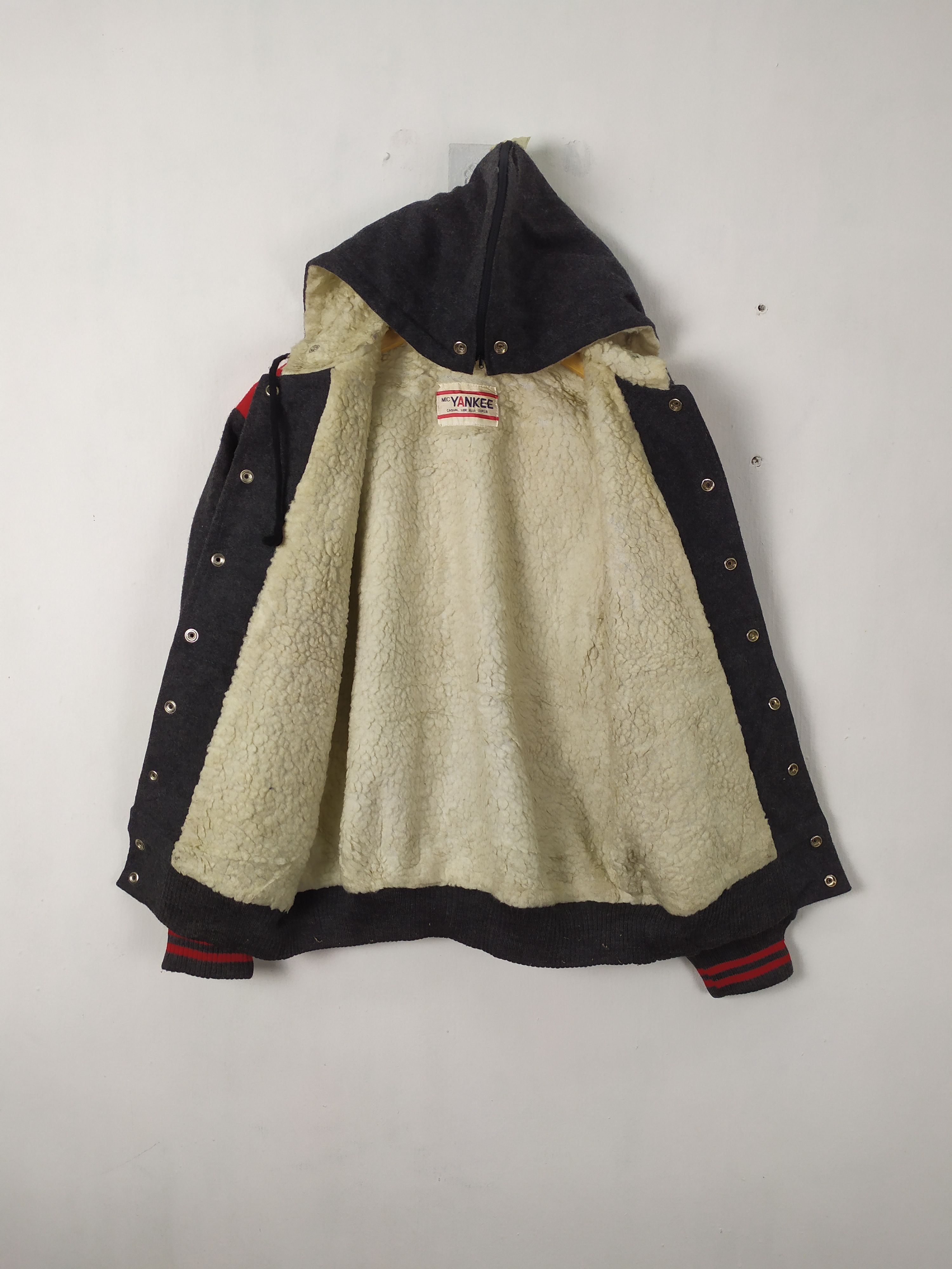 Vintage YANKEES WOMEN WOOL VARSITY JACKET HOODED Size ONE SIZE - 7 Thumbnail