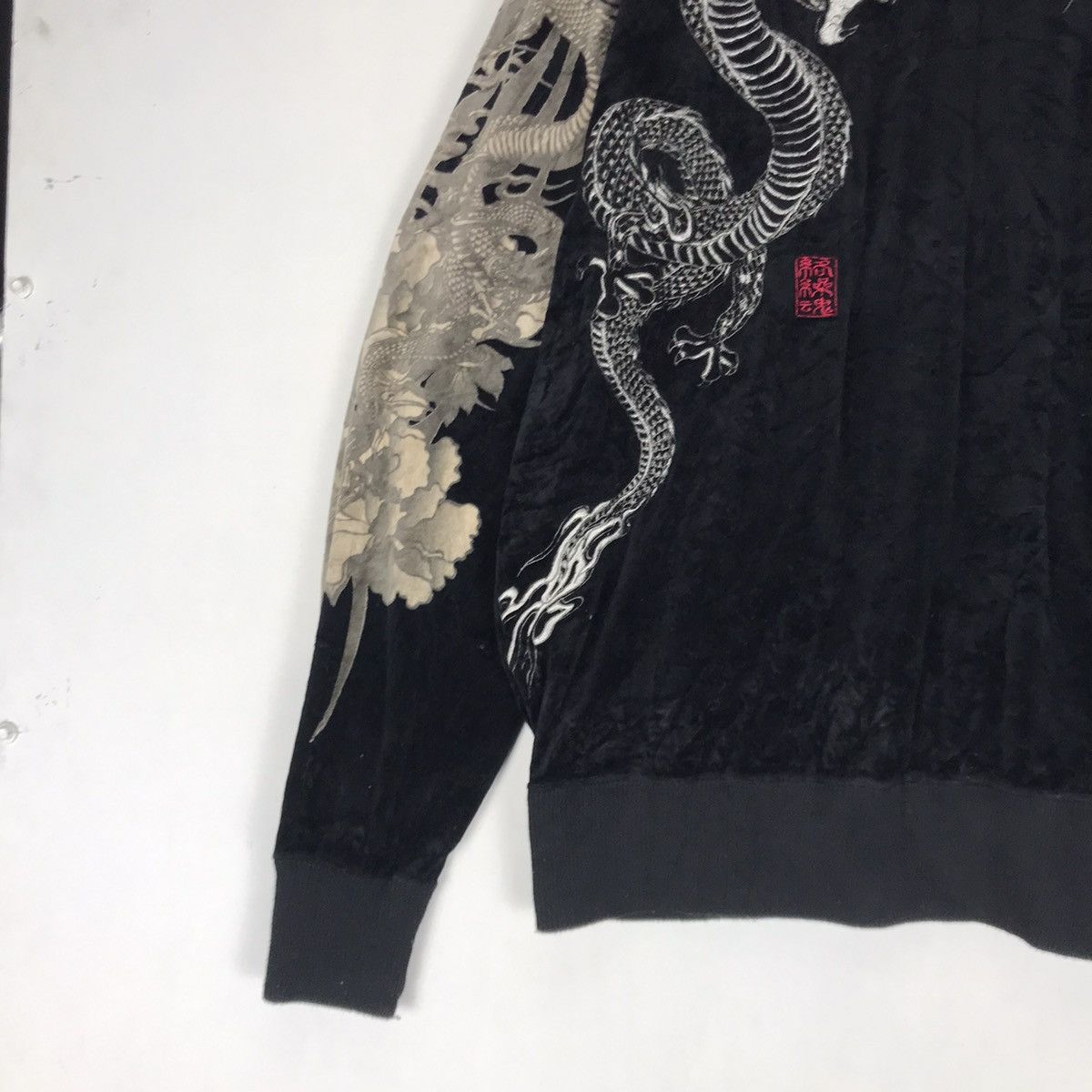 Japanese Brand Karakuri Tamashi Dragon Overprint Black Velvet Yakuza Jacket Size US L / EU 52-54 / 3 - 15 Thumbnail