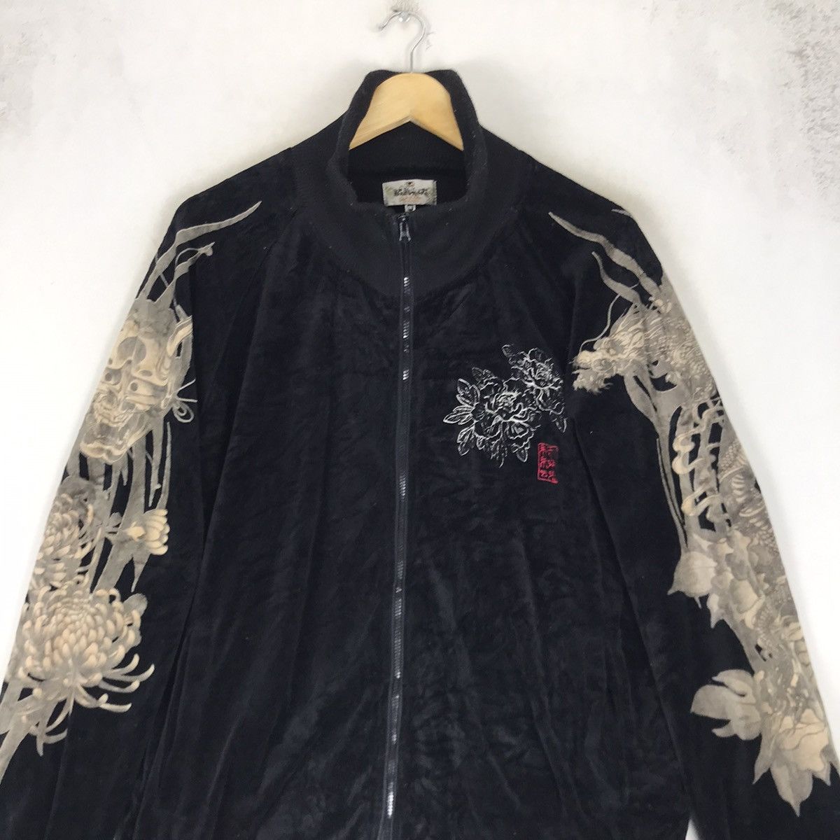 Japanese Brand Karakuri Tamashi Dragon Overprint Black Velvet Yakuza Jacket Size US L / EU 52-54 / 3 - 3 Thumbnail
