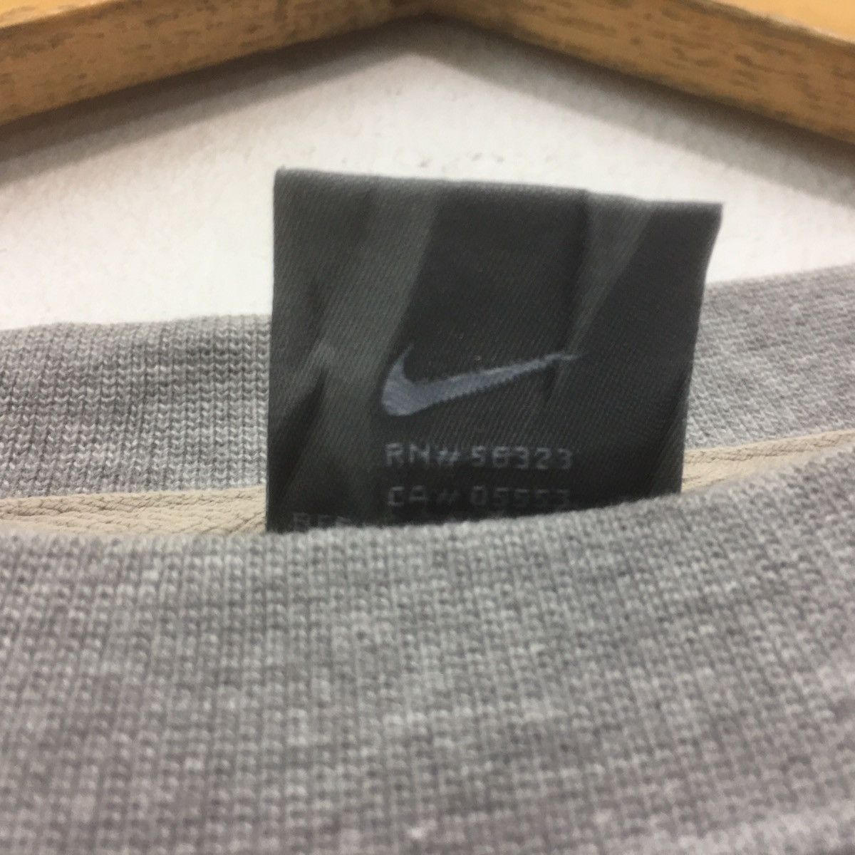 Nike × Vintage Nike Swoosh logo Embroidery Plain Sweatshirt Crewneck Gray Size US M / EU 48-50 / 2 - 8 Thumbnail