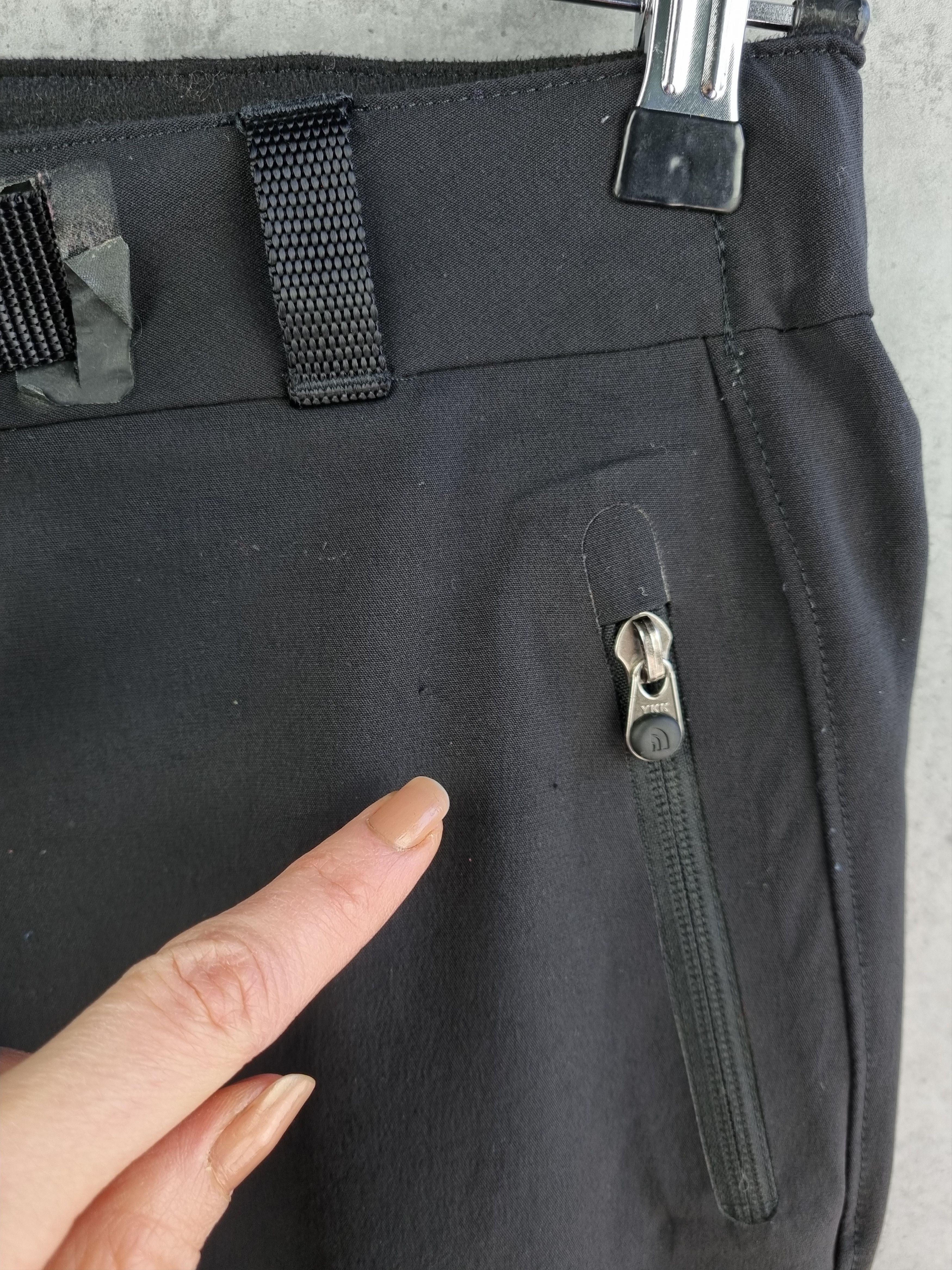 The North Face × Vintage 90s The North Face Nylon Multi Pocket Tracking pants Size US 32 / EU 48 - 18 Thumbnail