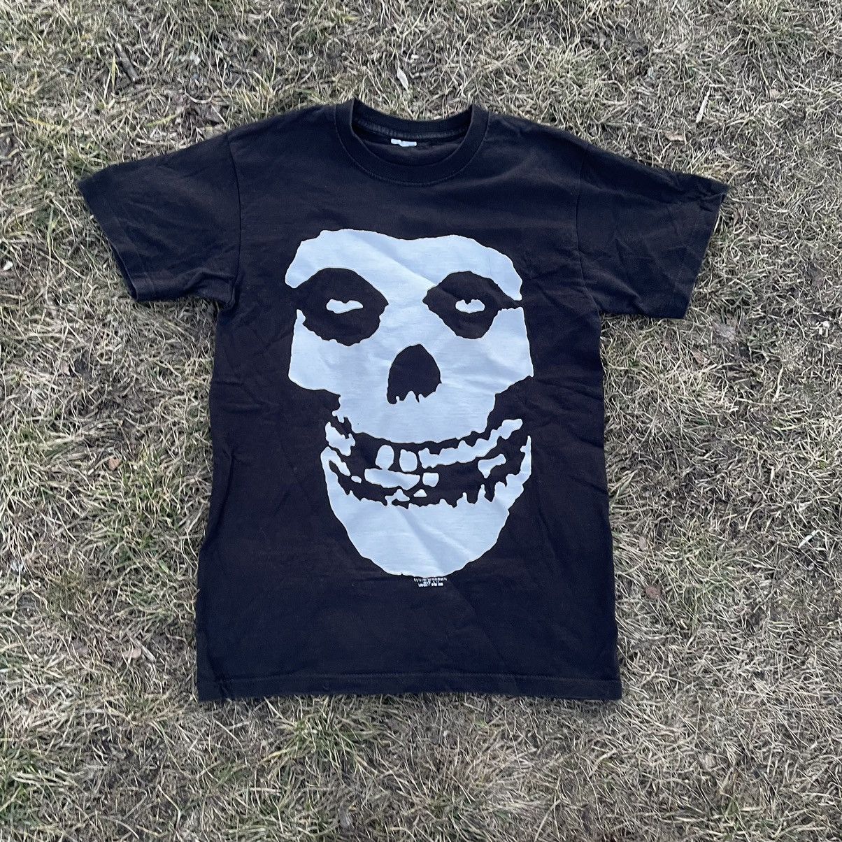 Vintage Vintage 2000s Misfits Skull Graphic Tee Punk Goth Black M Size US M / EU 48-50 / 2 - 2 Thumbnail
