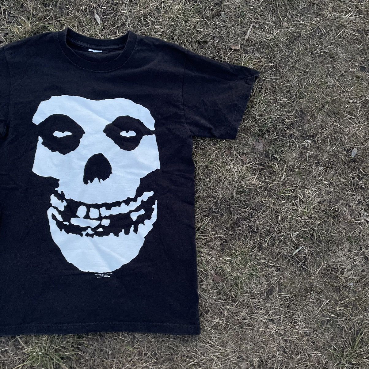 Vintage Vintage 2000s Misfits Skull Graphic Tee Punk Goth Black M Size US M / EU 48-50 / 2 - 3 Thumbnail
