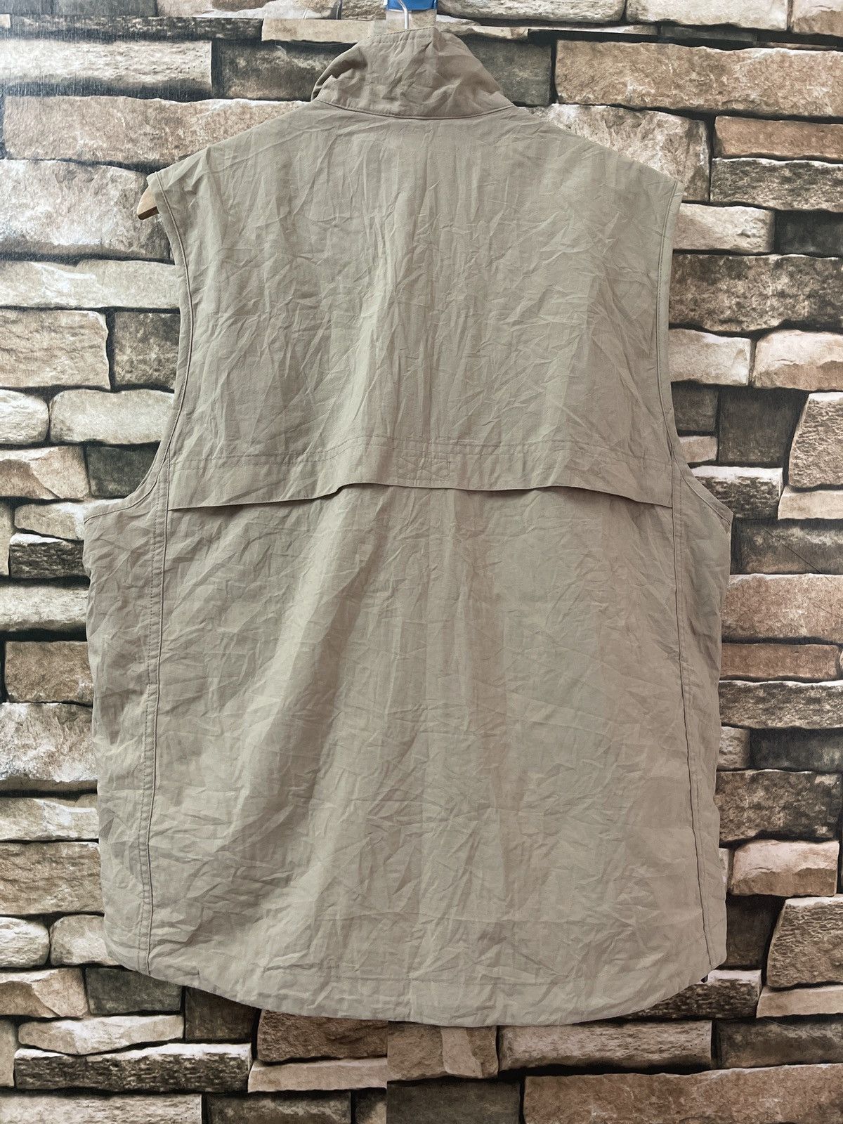 The North Face THE NORTH FACE TOP TANK SLEEVELESS ZIPPER JACKET VERY RARE Size US L / EU 52-54 / 3 - 5 Thumbnail