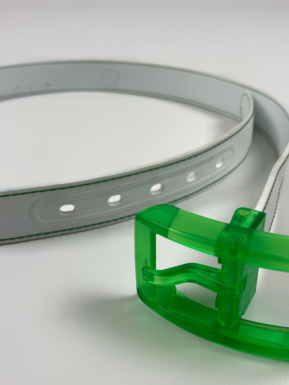 Other Pelt White Airport Friendly Adjustable Bucket Rubber Me Belt Size ONE SIZE - 4 Thumbnail