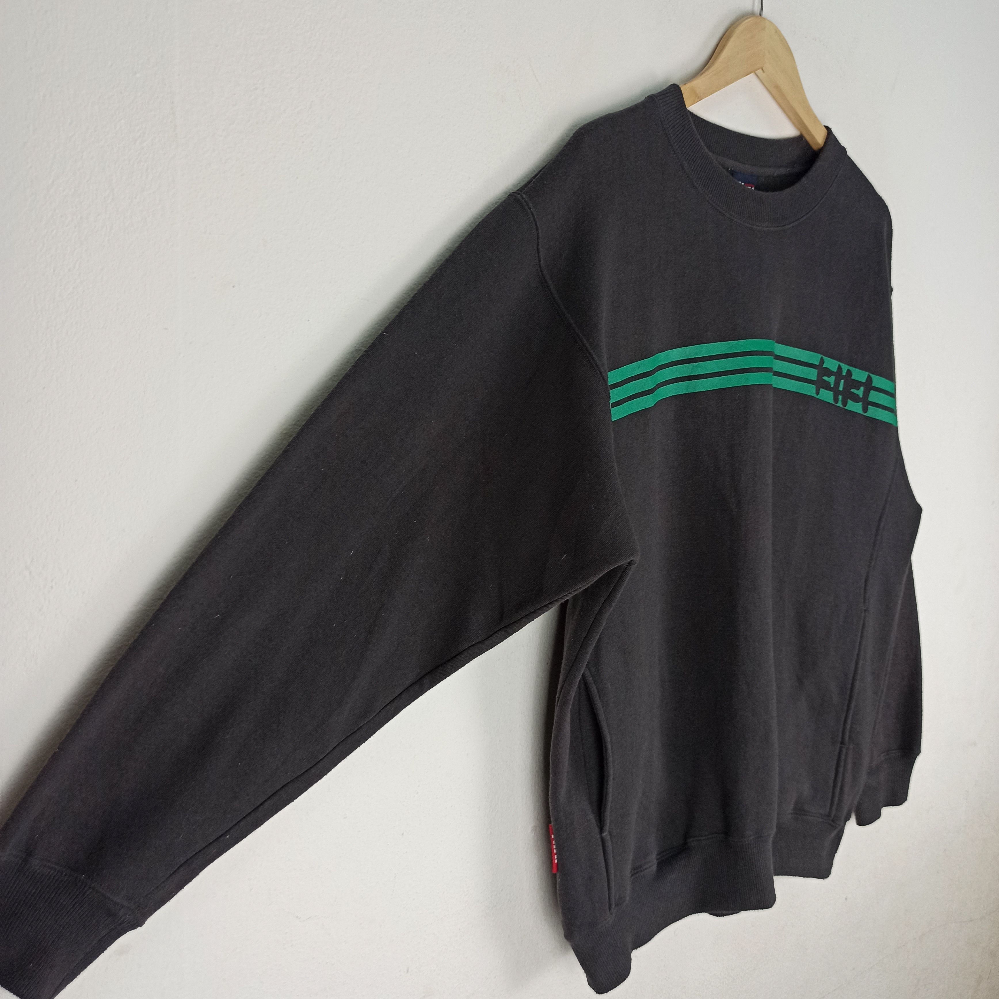 Japanese Brand Vtg Kiki Surf Wax America Sweatshirt Crewneck Size US XL / EU 56 / 4 - 3 Thumbnail