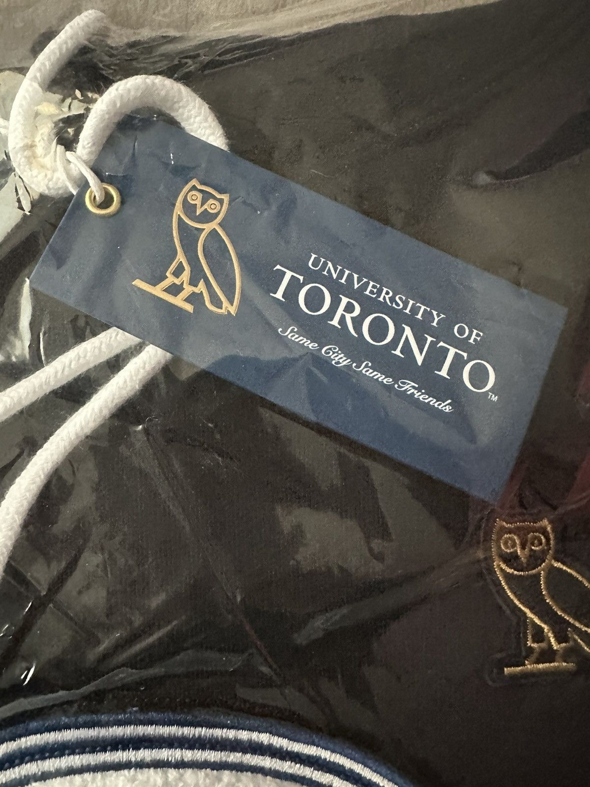 October's Very Own OVO x U of T University of Toronto Hoodie (new with tags) Size US M / EU 48-50 / 2 - 3 Thumbnail