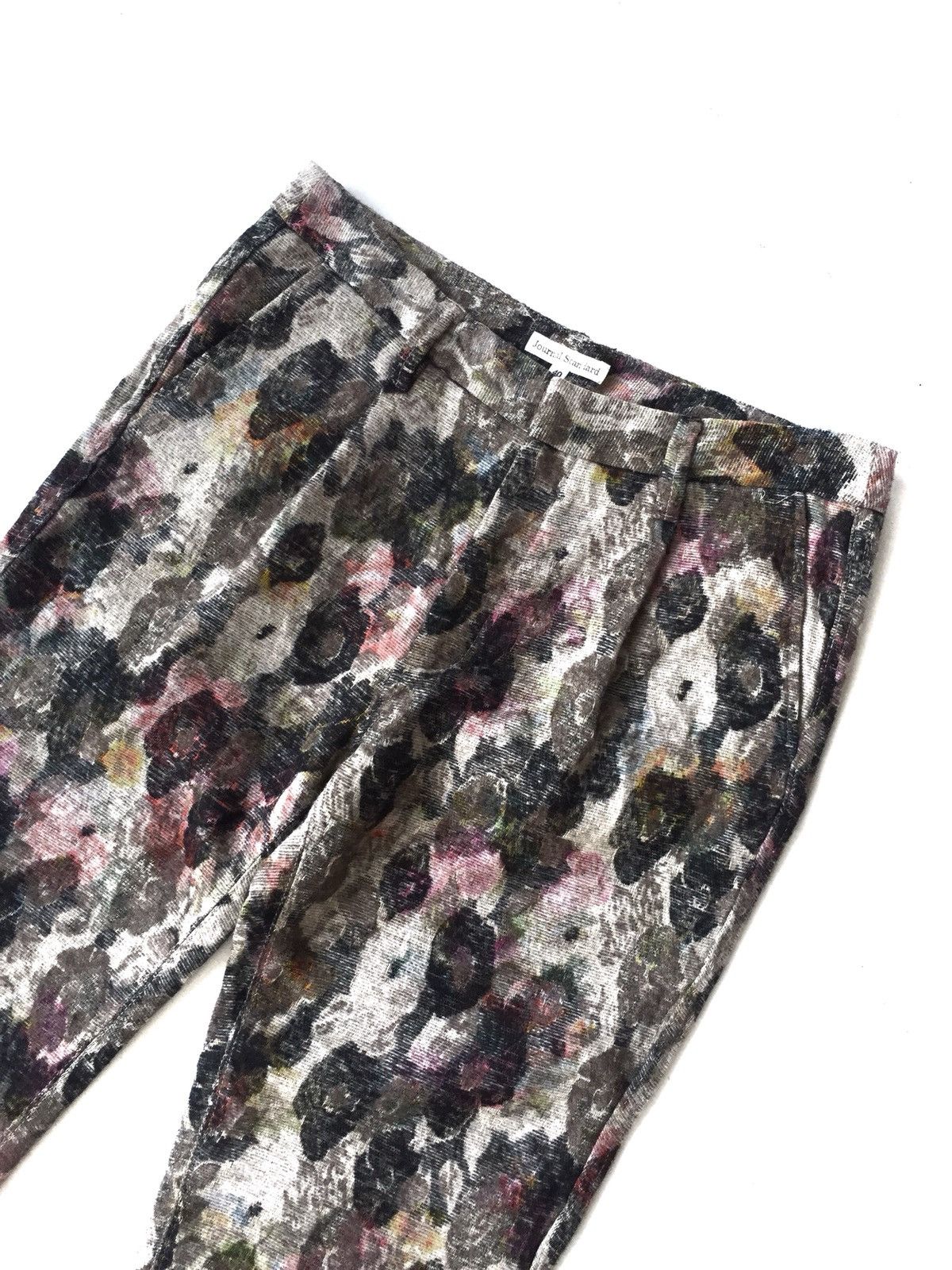 Journal Standard Journal Standard 🇯🇵 Pop Art Jacquard Cropped 🎈Pant Size US 30 / EU 46 - 3 Thumbnail