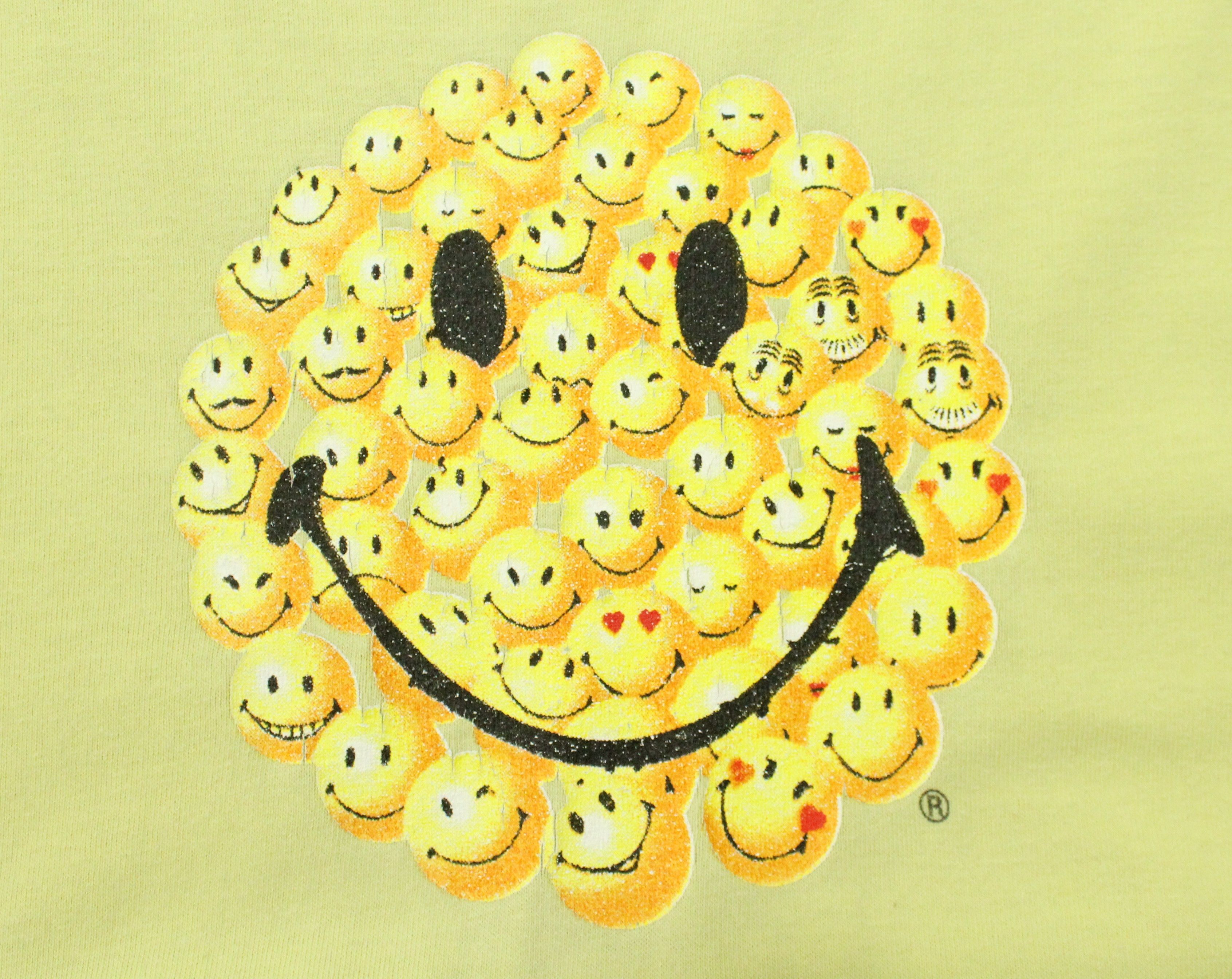 Vintage Vintage SMILEY T Shirt Peace And Love NO WAR Size US L / EU 52-54 / 3 - 6 Thumbnail