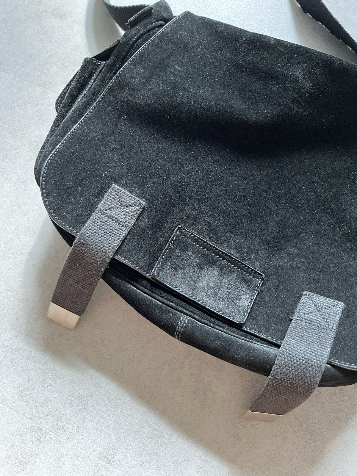 Dior × Hedi Slimane AW04 VOTC Suede Bag Size ONE SIZE - 2 Thumbnail
