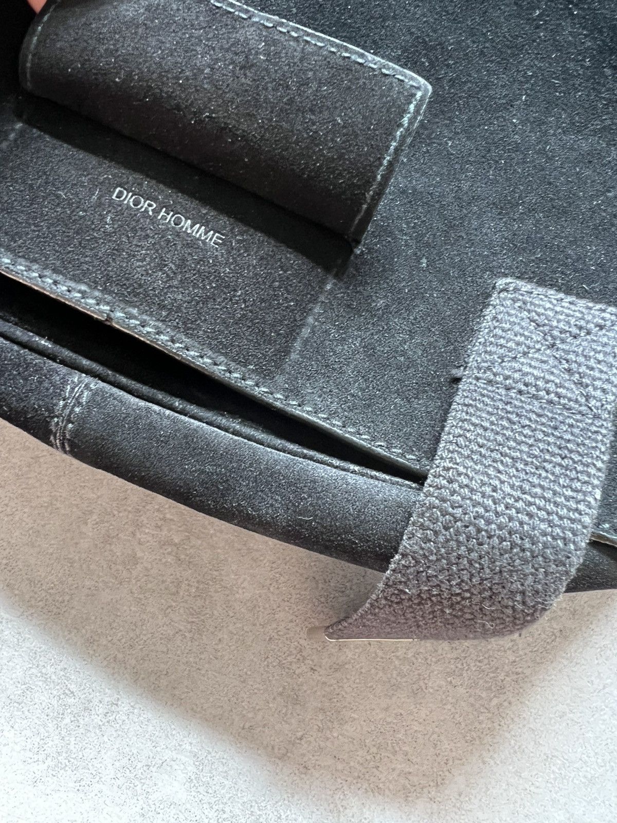 Dior × Hedi Slimane AW04 VOTC Suede Bag Size ONE SIZE - 5 Thumbnail