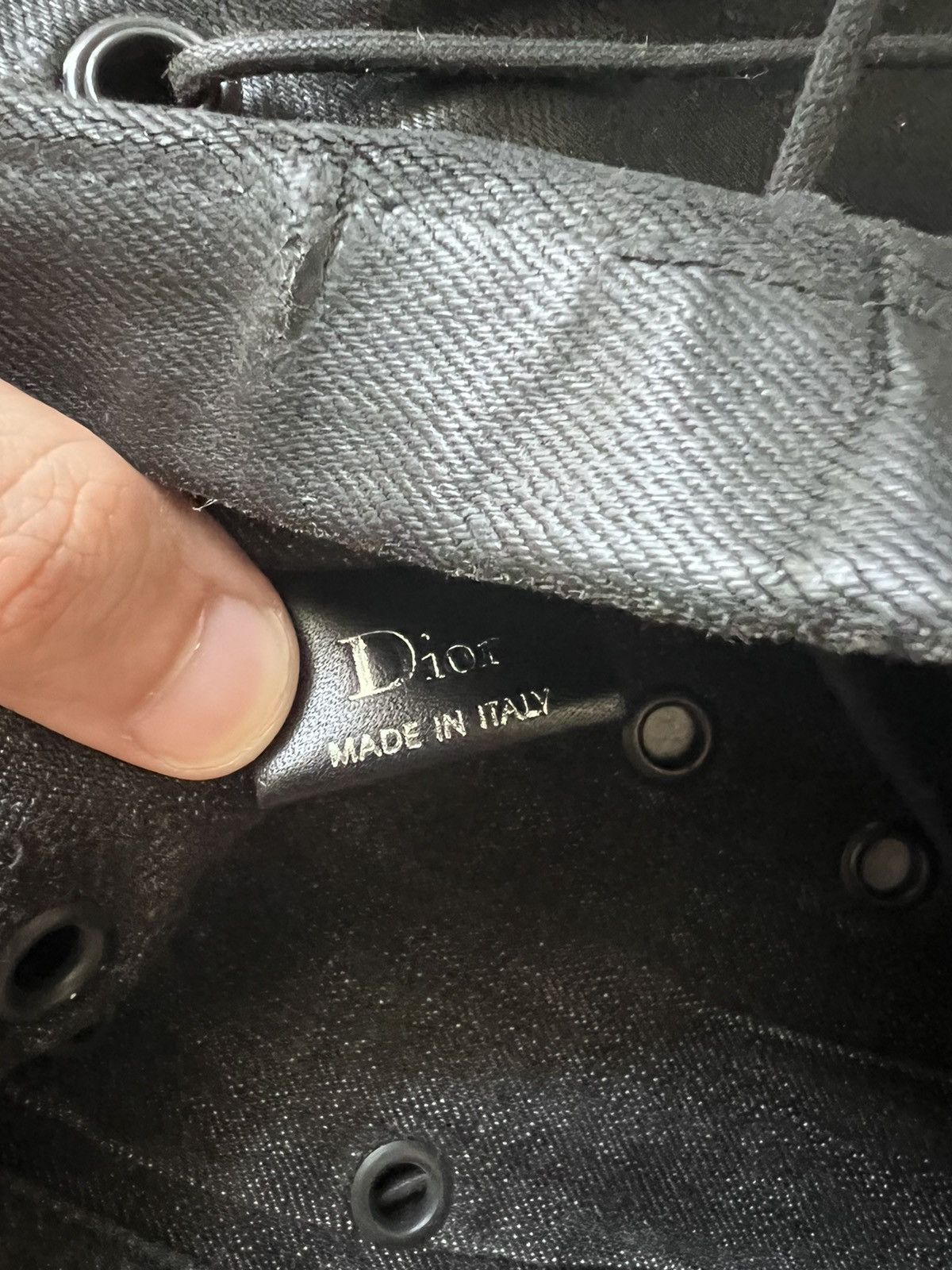 Dior × Hedi Slimane SS04 “Strip” Waxed Destroyed Shoulder Bag Size ONE SIZE - 6 Thumbnail