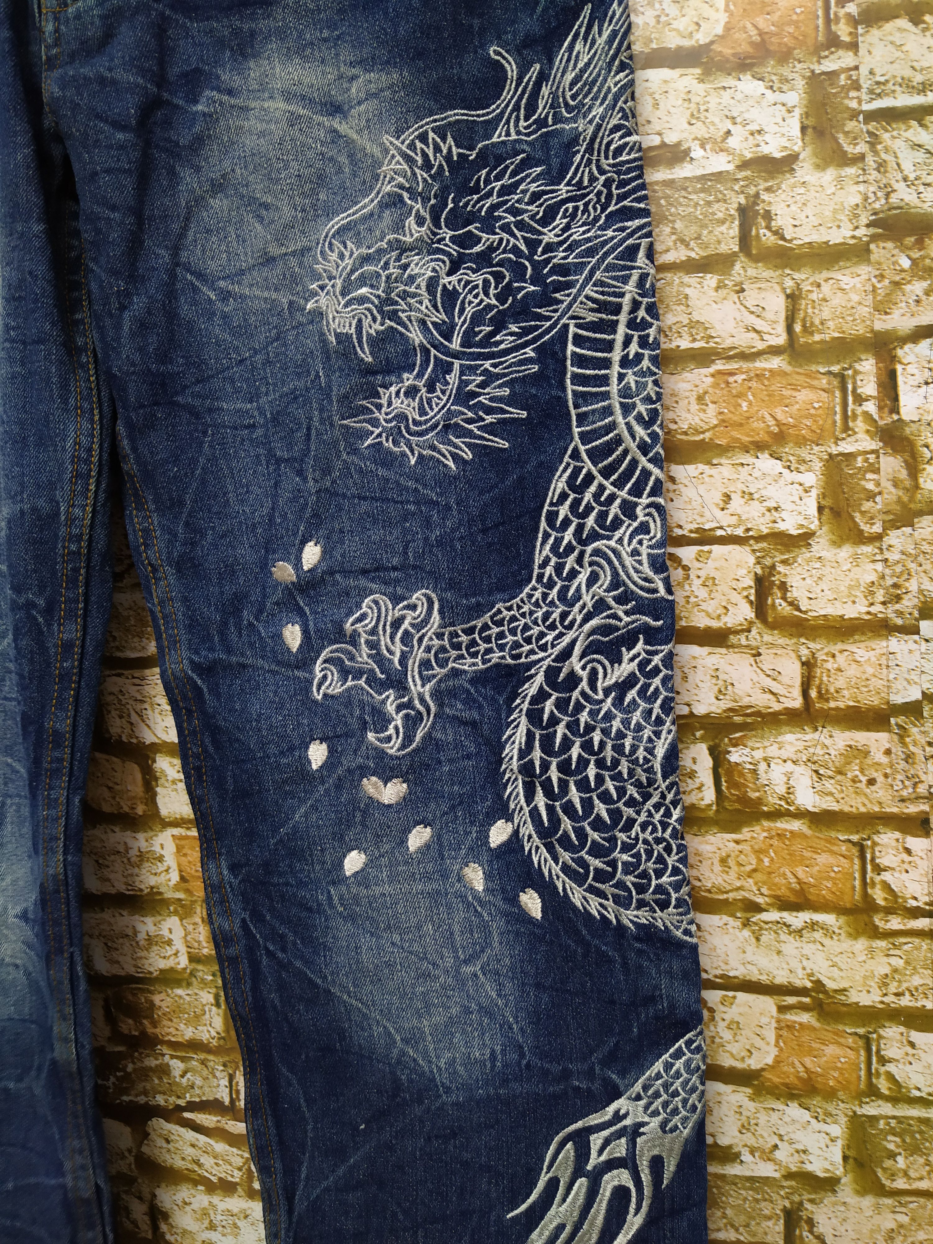 Japanese Brand BUKKIRABOU JAPAN DENIM ART SUKAJAN EMBROIDERED (B516) w29 Size US 29 - 3 Thumbnail
