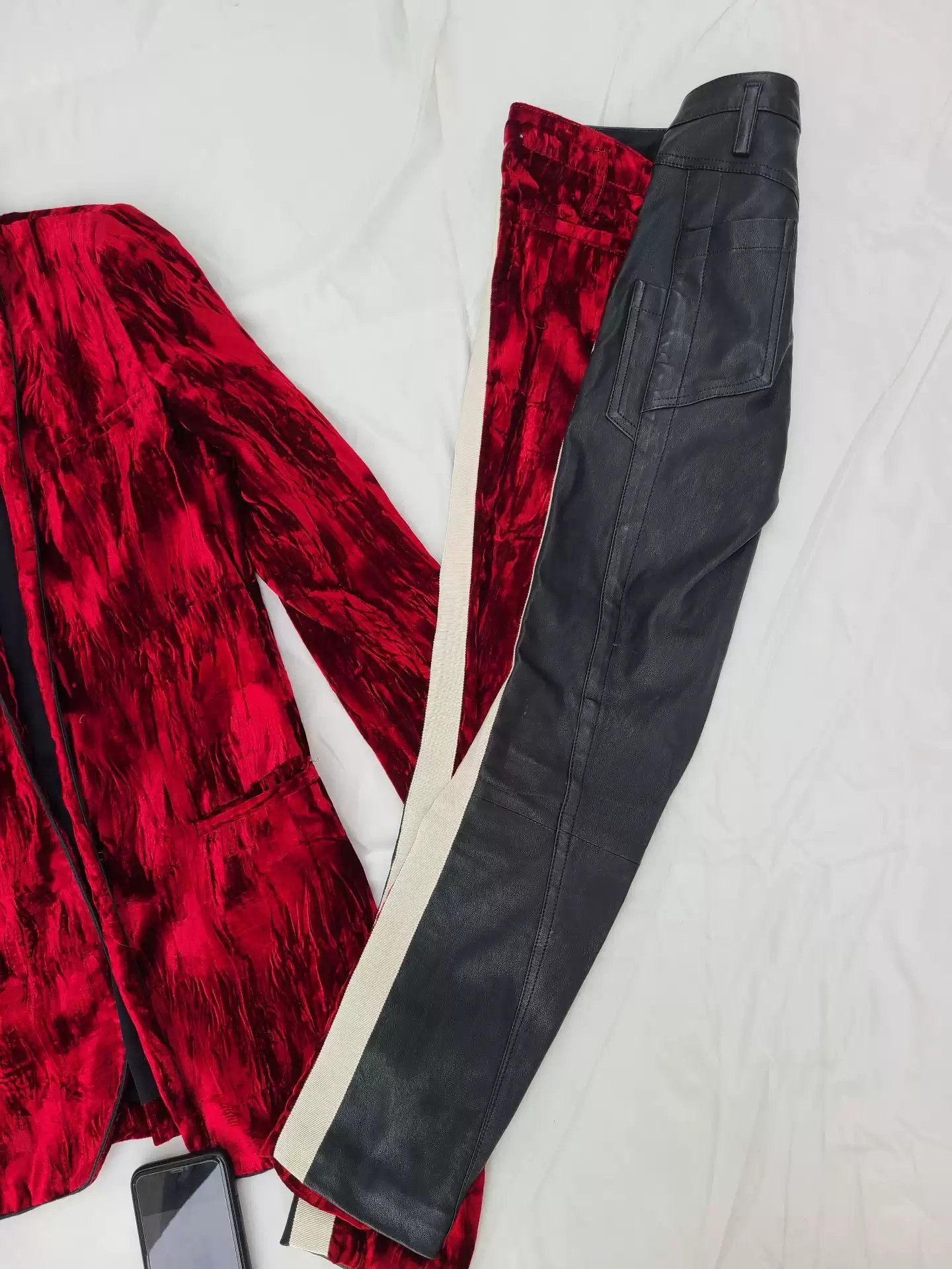 Haider Ackermann Haider AckermannVelvet blazer suits size s Size US S / EU 44-46 / 1 - 3 Thumbnail