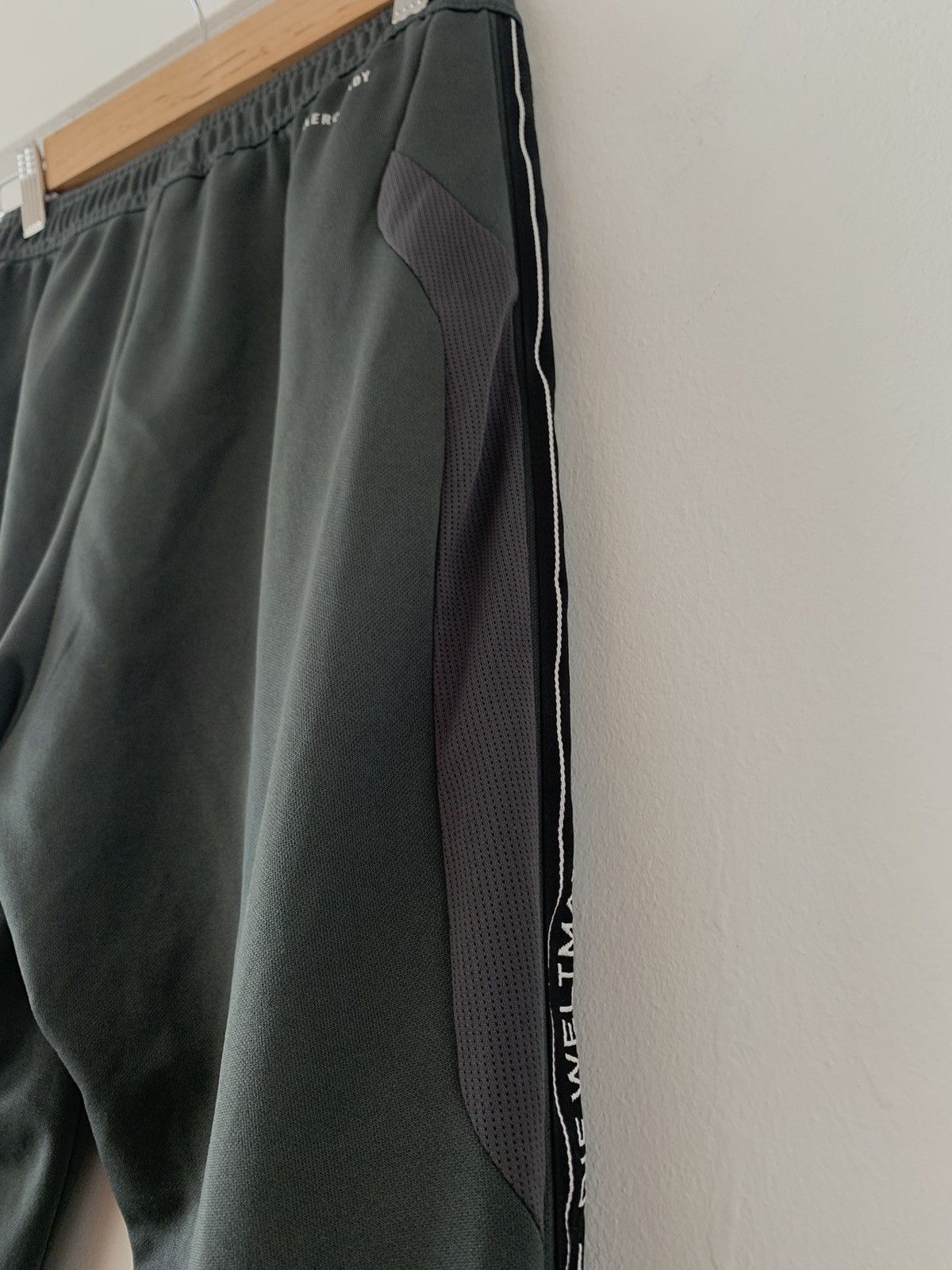 Adidas Adidas Grey Sweatpants Size US 29 - 7 Thumbnail