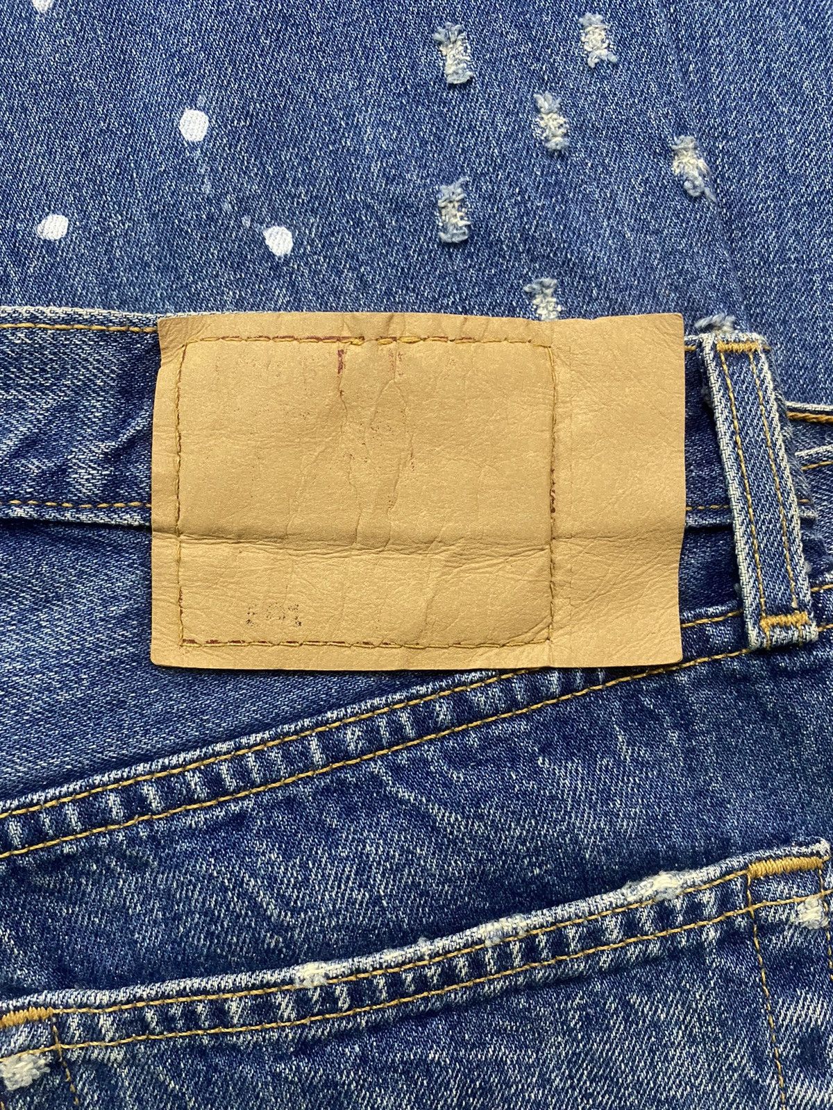 Levi's VINTAGE LEVIS 501 DISTRESSED DENIM JEANS Size US 30 / EU 46 - 6 Thumbnail
