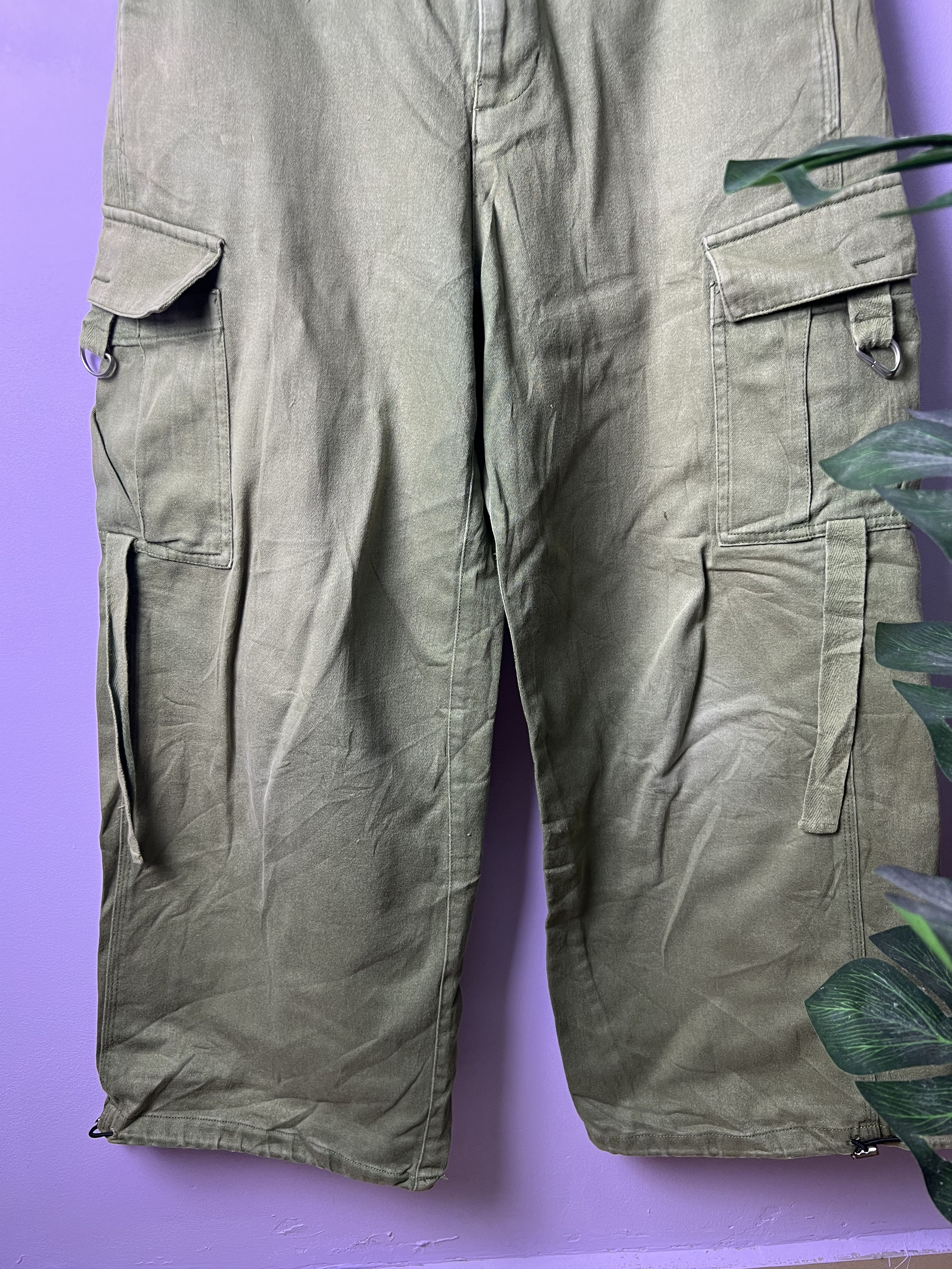 Japanese Brand 🔥Rare Alicia Pageboy Cargo Pants Size US 27 - 5 Thumbnail