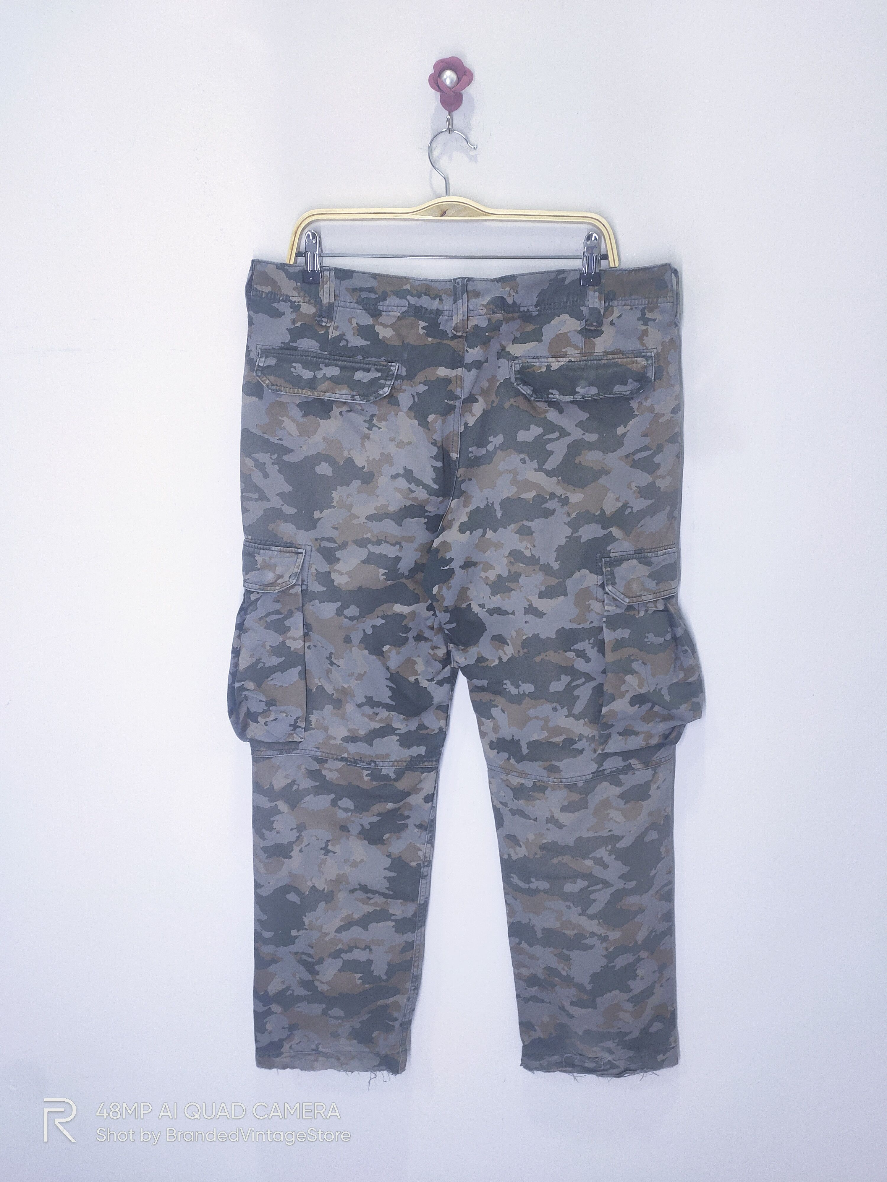 Gap GAP Military Camo Tactical Utility Double Knee Cargo Pants Size US 31 - 2 Thumbnail