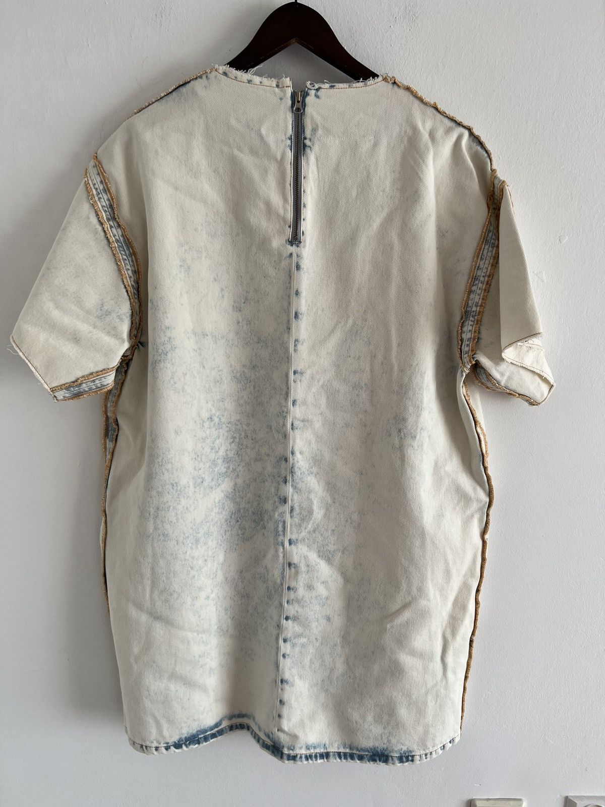 Maison Margiela Maison Margiela Logo T-Shirt Dress Size M / US 6-8 / IT 42-44 - 2 Thumbnail