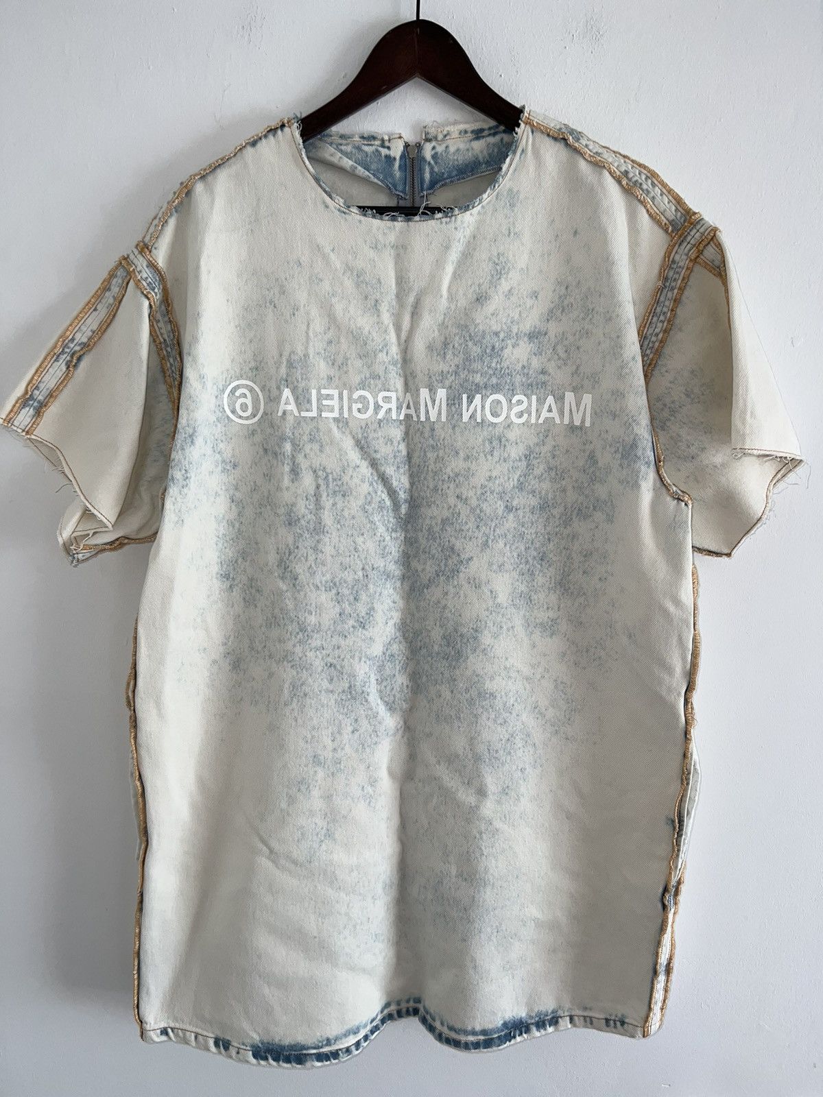 Maison Margiela Maison Margiela Logo T-Shirt Dress Size M / US 6-8 / IT 42-44 - 1 Thumbnail