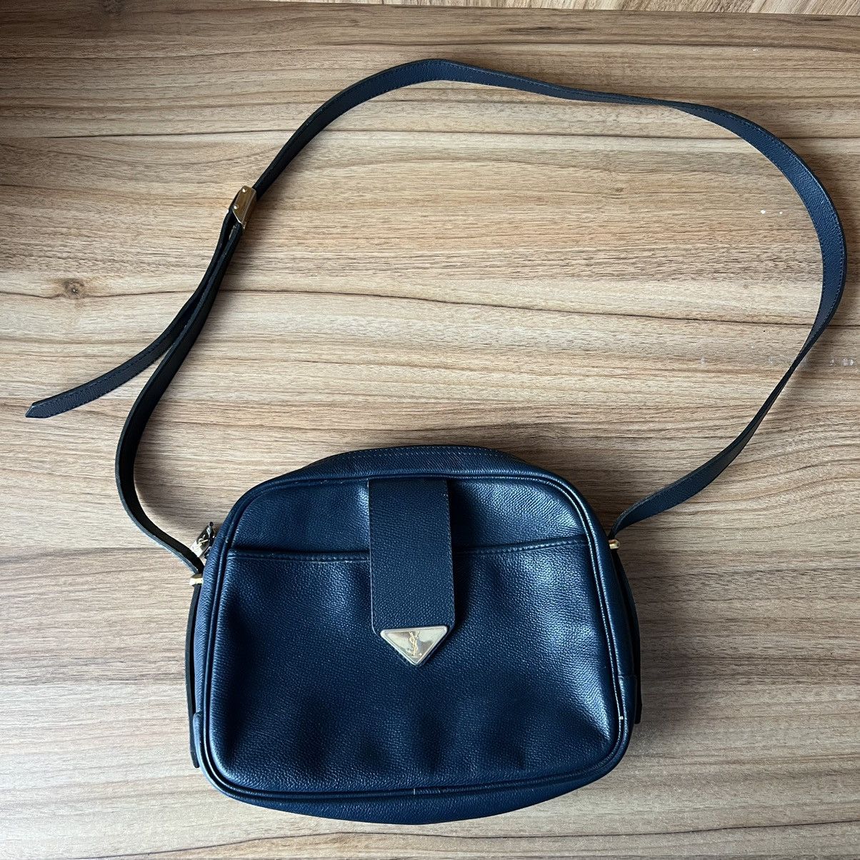 Vintage 🔥Vintage 80s Yves Saint Laurent Navy Shoulder Bag Size ONE SIZE - 1 Thumbnail