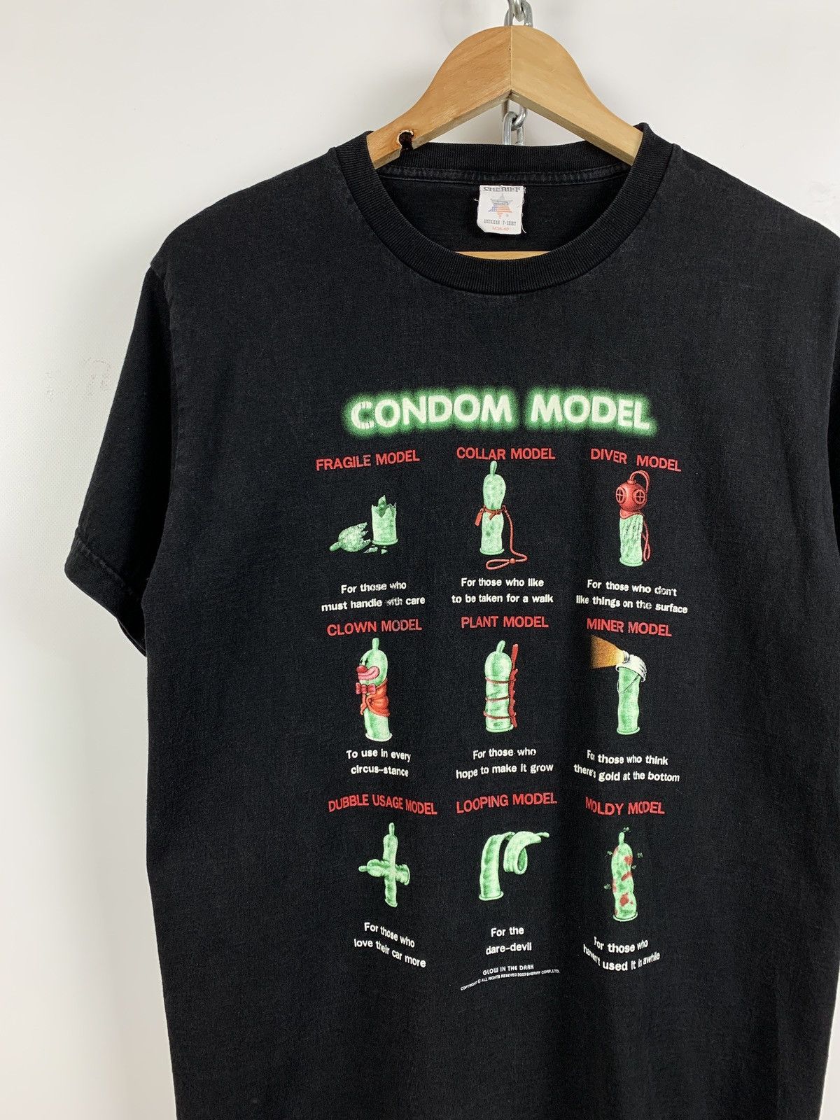 Vintage 2003 Vintage Condom Model Graphic Crazy Humor T-Shirt Size US M / EU 48-50 / 2 - 3 Thumbnail