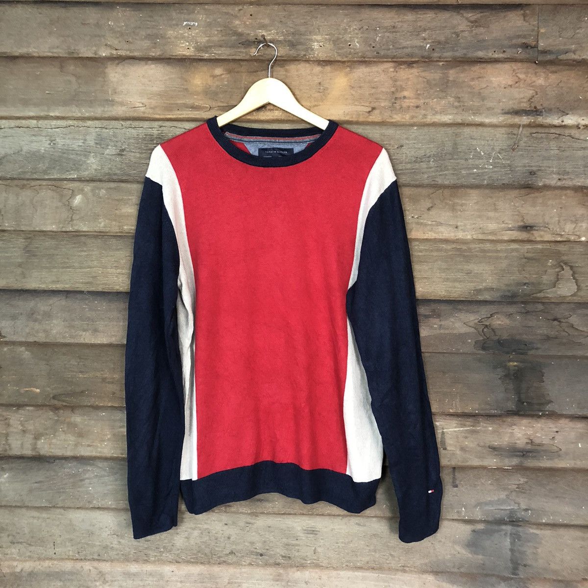 Tommy Hilfiger × Vintage Tommy Hilfiger Red Knitwear sweatshirt #5540 Size US XL / EU 56 / 4 - 1 Thumbnail