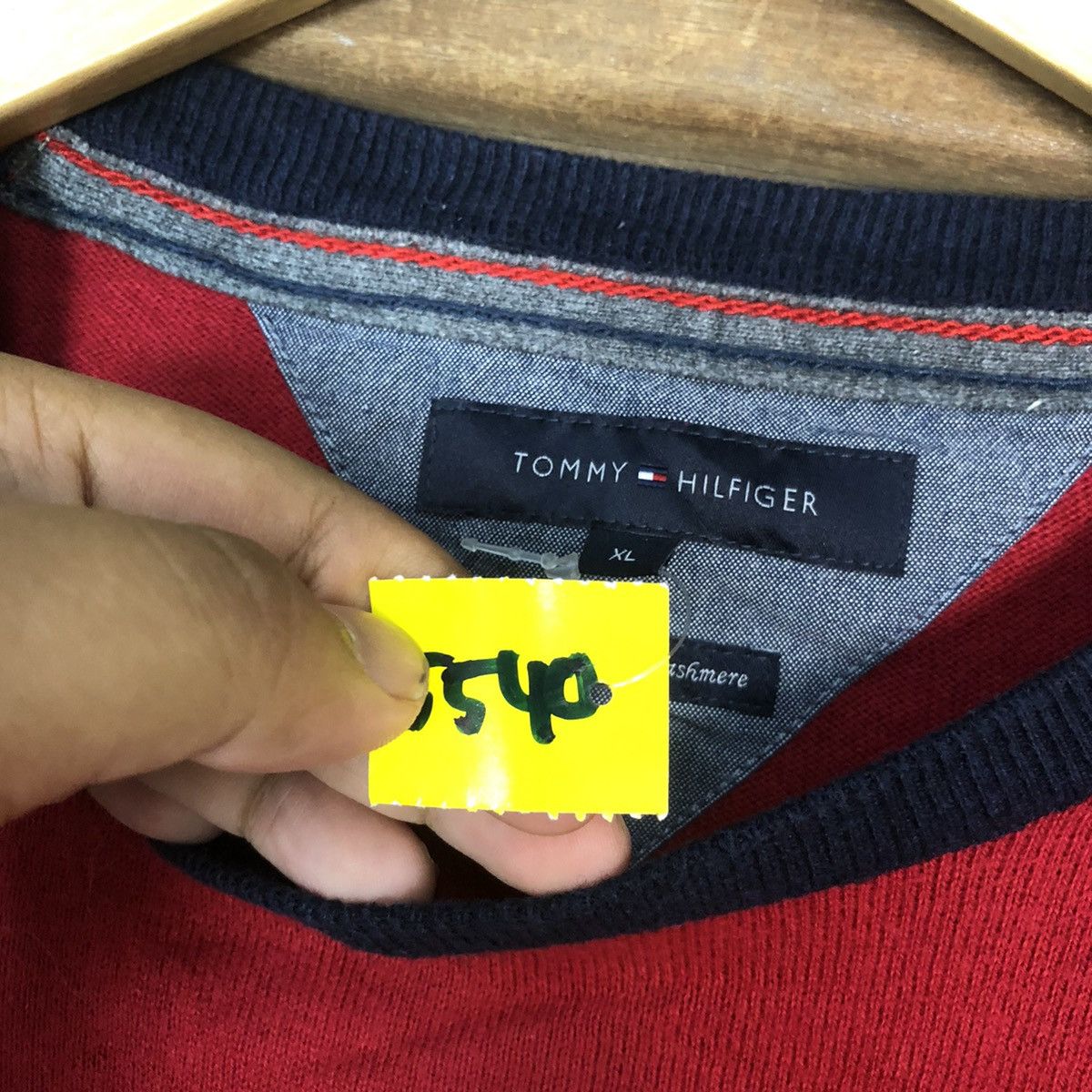Tommy Hilfiger × Vintage Tommy Hilfiger Red Knitwear sweatshirt #5540 Size US XL / EU 56 / 4 - 9 Thumbnail