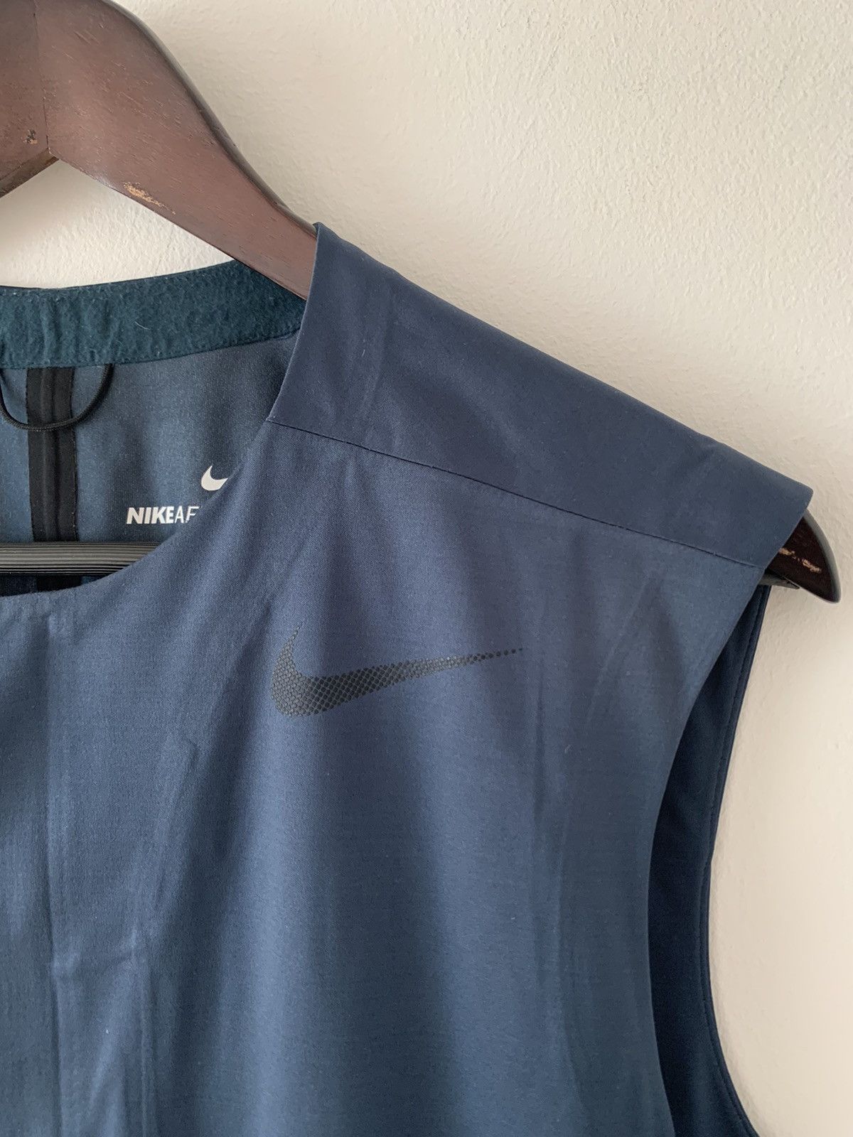 Nike Nike Aeroshield Max Vest Size US M / EU 48-50 / 2 - 3 Thumbnail