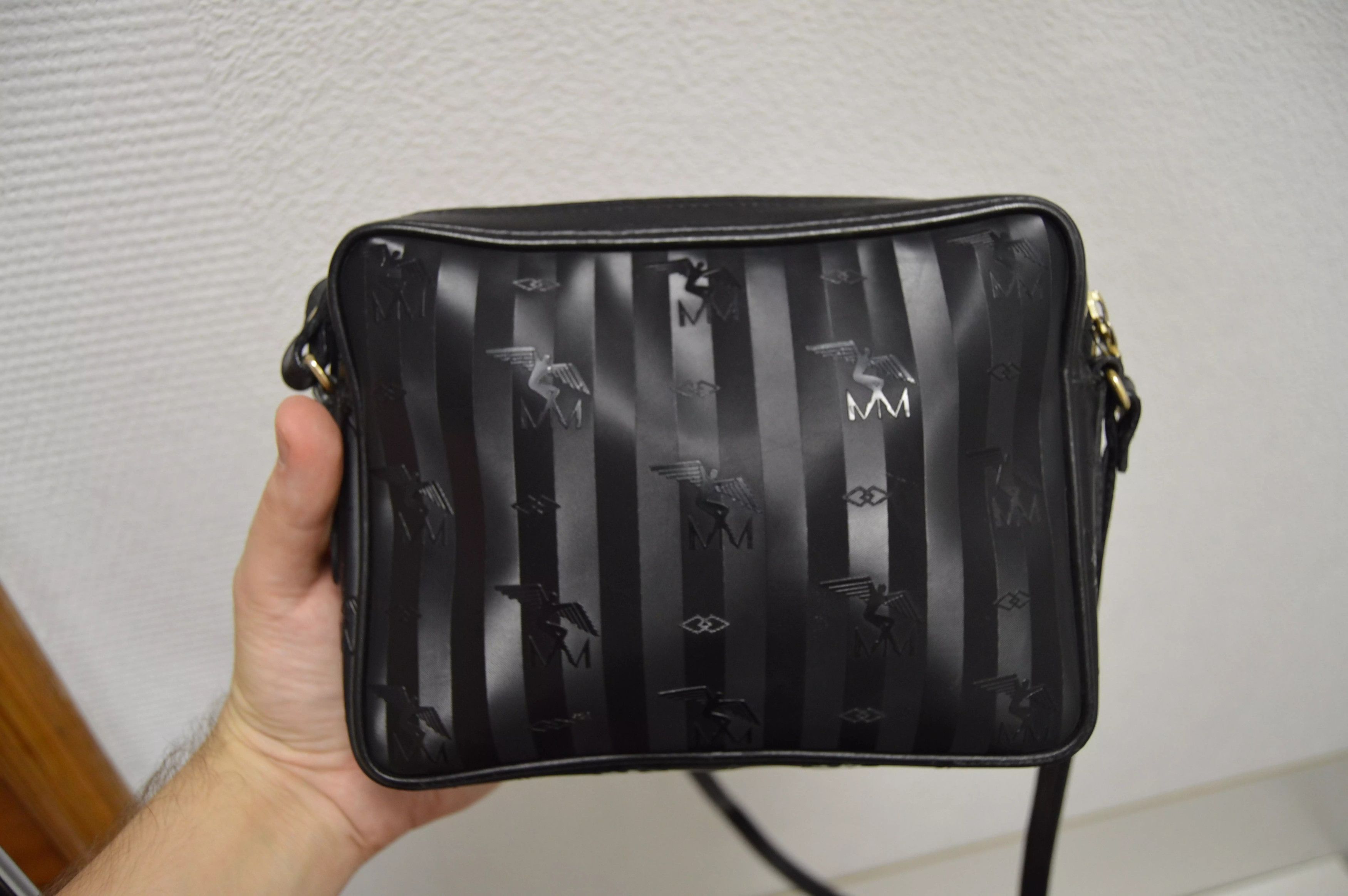 MCM Maison Mollerus MCM Vintage Monogram Leather Bag Size ONE SIZE - 9 Thumbnail