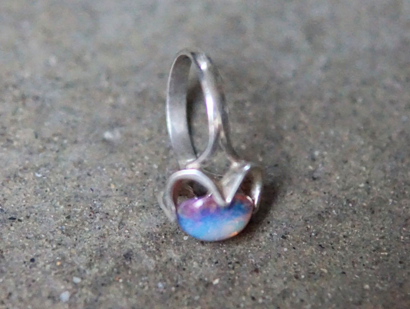 Jewelry Sterling Silver Ring Pink Faux Opal Size 7.5 Modern Size ONE SIZE - 6 Thumbnail