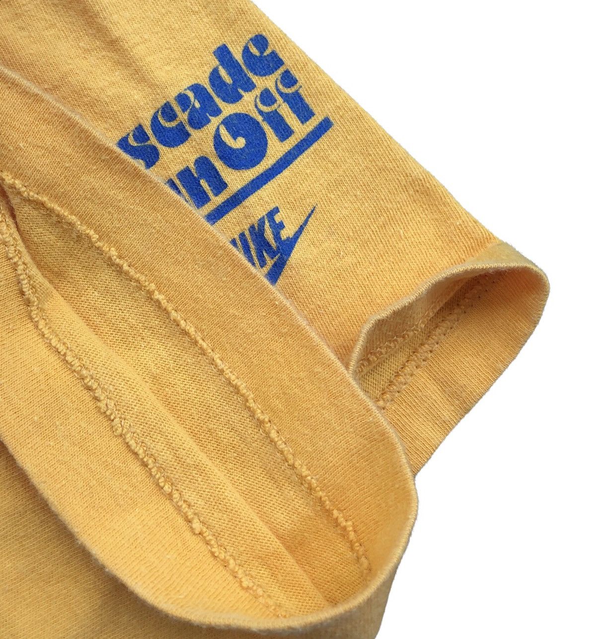 Nike ONCE IN YOUR LIFETIME VeryRare 70s Nike Geisha Pinwheel Tee Size US L / EU 52-54 / 3 - 10 Thumbnail