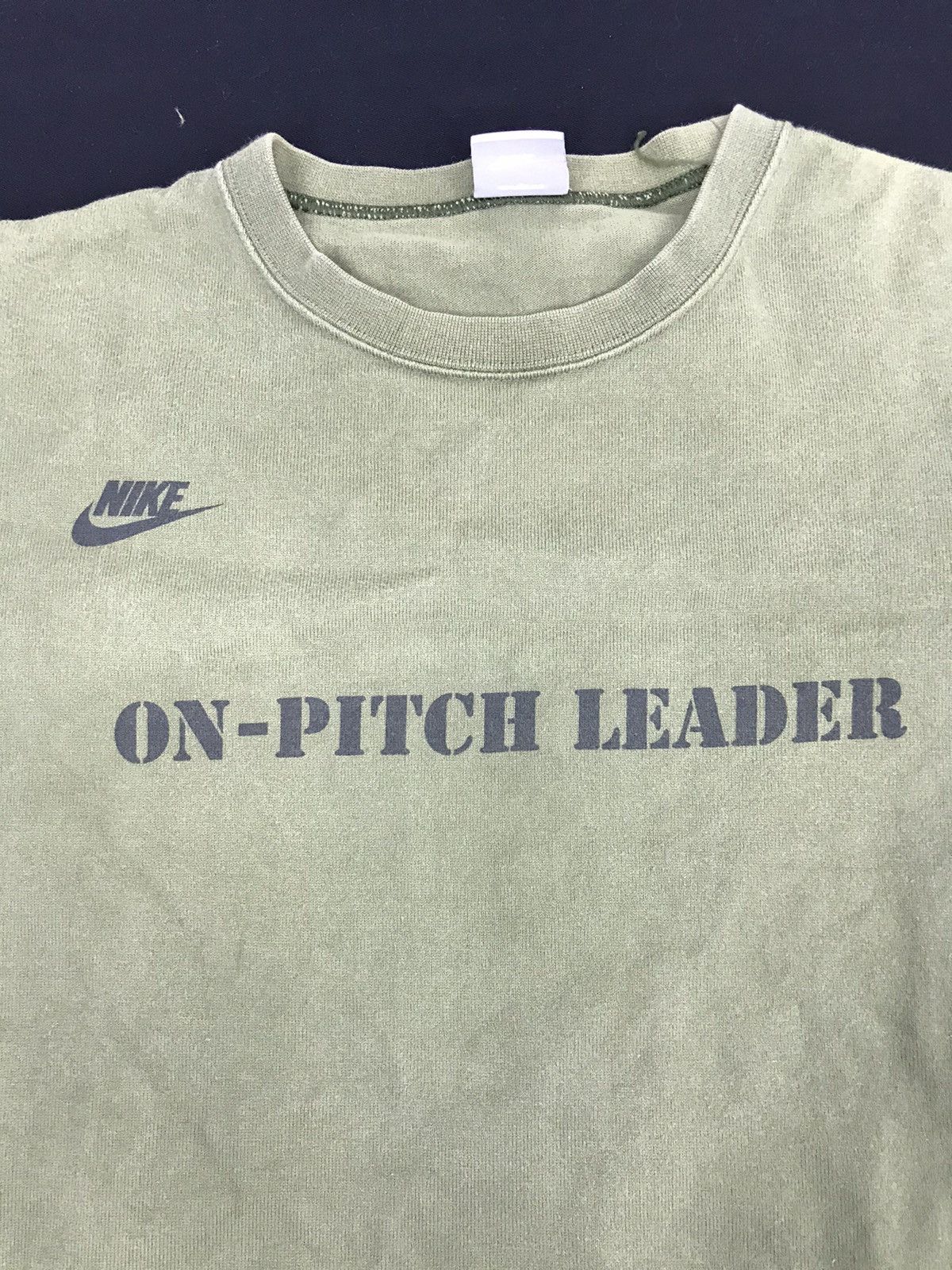 Nike Vintage Nike On Pitch Leader Nice Design Tee Size US M / EU 48-50 / 2 - 2 Thumbnail