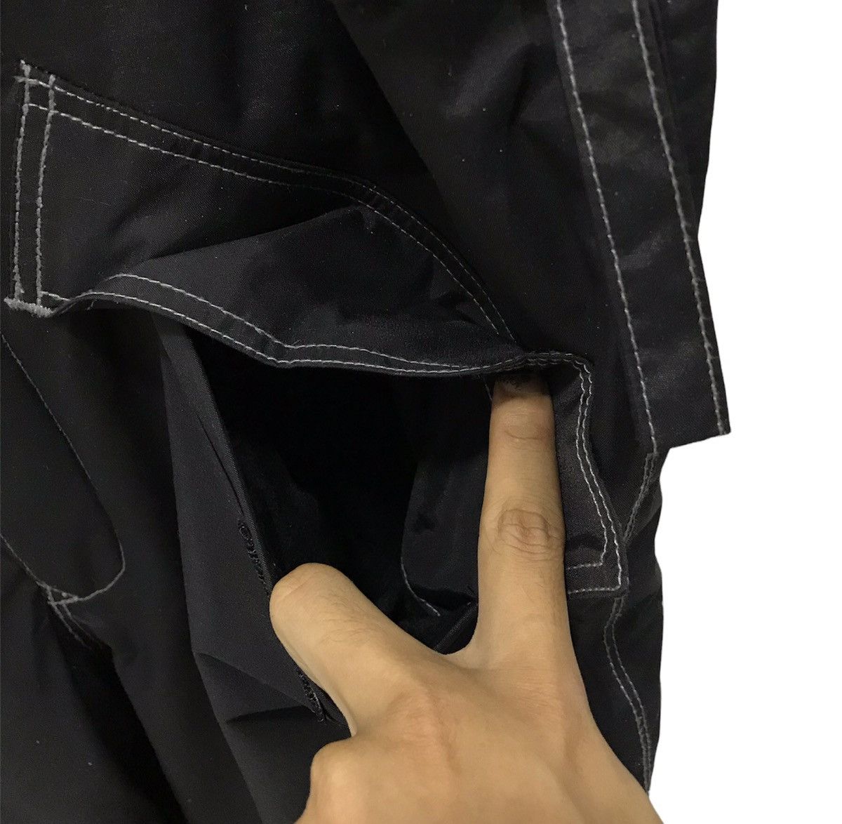 Japanese Brand BF CLUB PRODUCE THE ATTRACTIVE FISHING WEAR Size US 41 - 8 Thumbnail