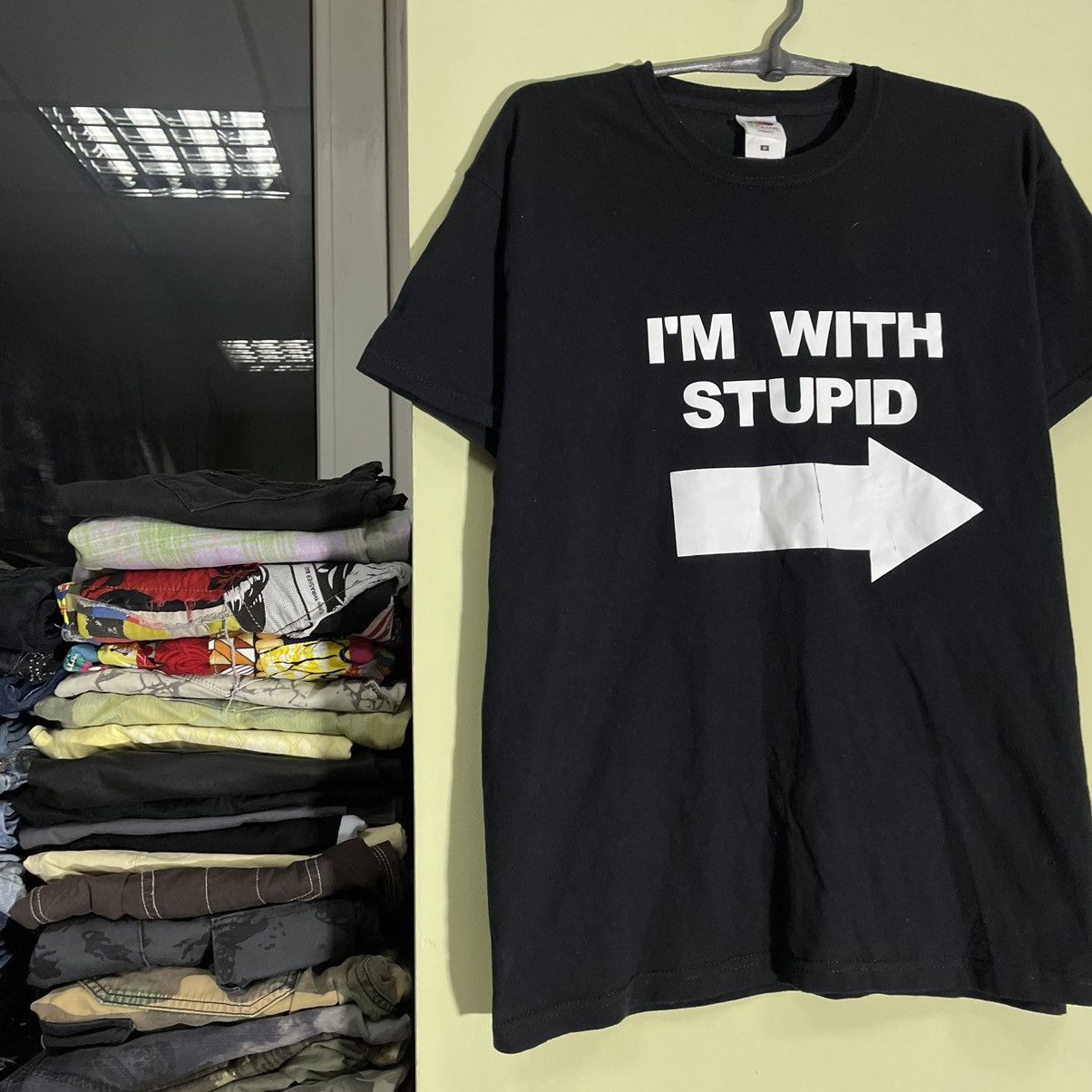 Vintage Vintage 90s Graphic Tee Im With Stupid Humor Skate Grunge M Size US M / EU 48-50 / 2 - 4 Thumbnail