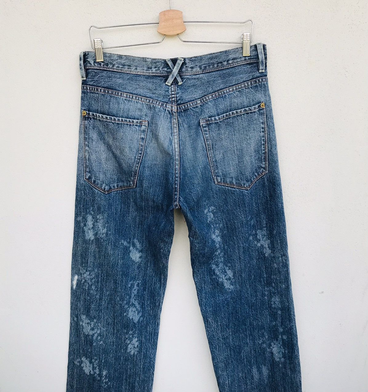 R.Newbold R Newbold distressed bleached denim waist 31 inch Size US 31 - 8 Thumbnail