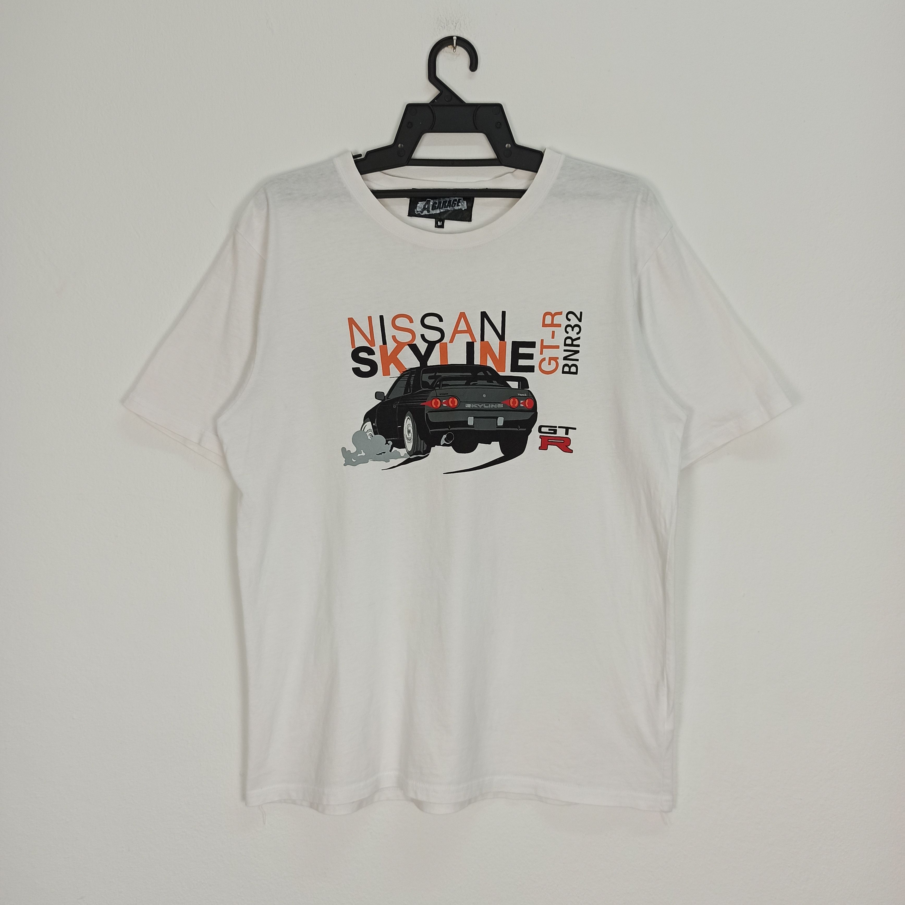 image of Racing x Sports Specialties Nissan Skyline Gtr Bnr32 T-Shirt in White, Men's (Size Medium)