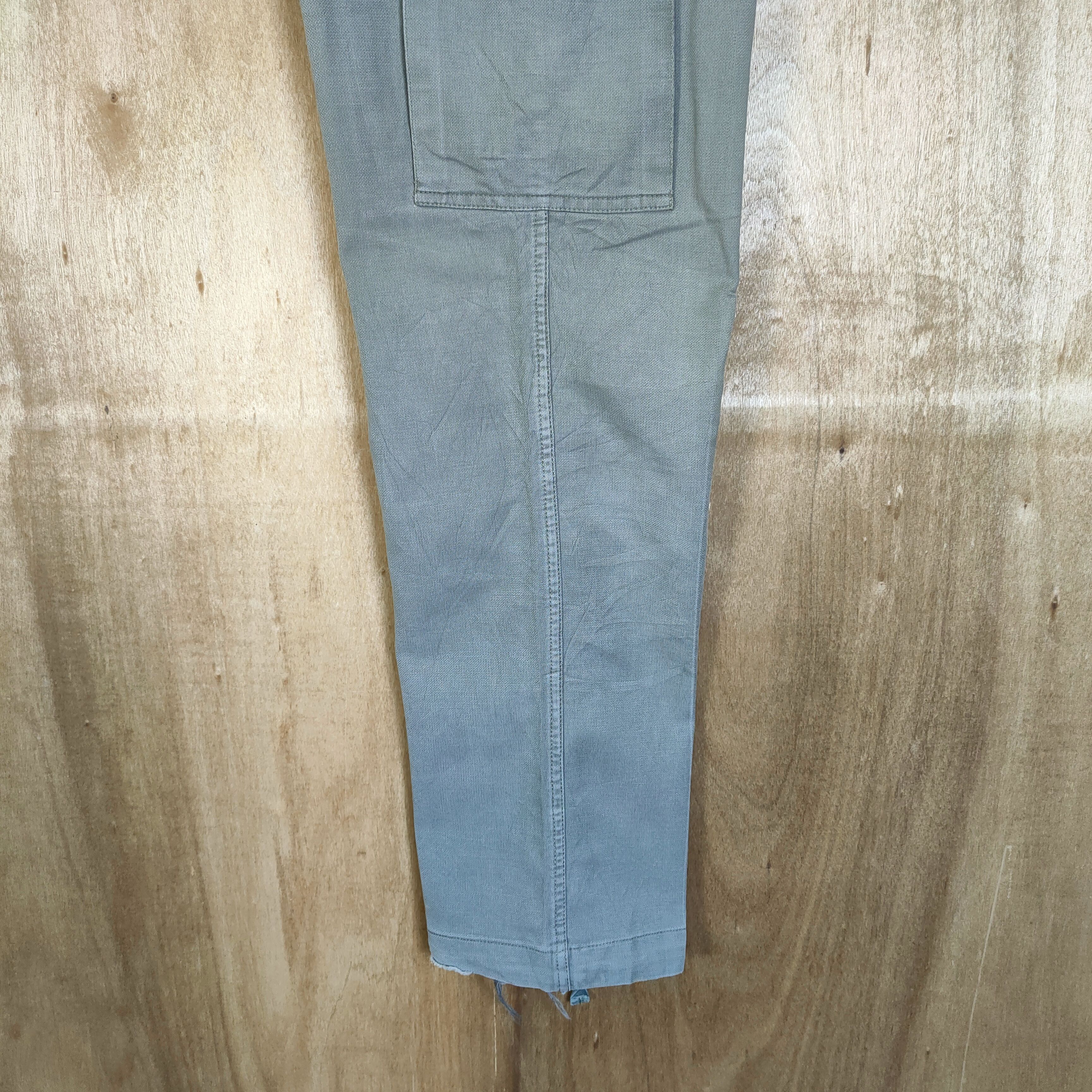 Vintage VINTAGE MILITRY GREY CARGO PANTS DISTRESSED KNEE Size US 30 / EU 46 - 13 Thumbnail