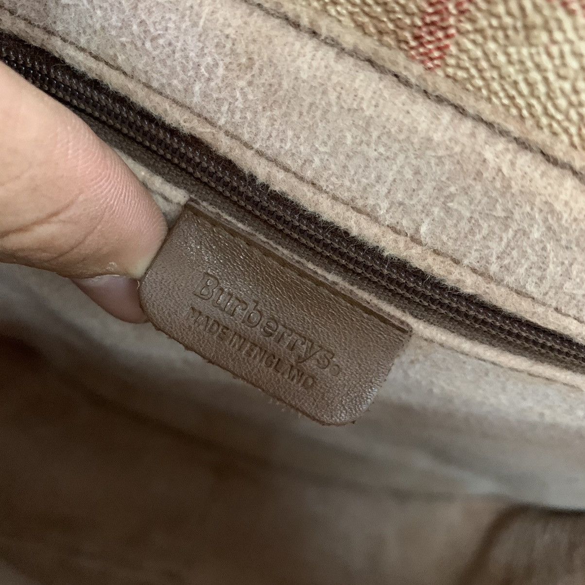 Burberry Burberrys Novacheck Slingbag Size ONE SIZE - 14 Thumbnail