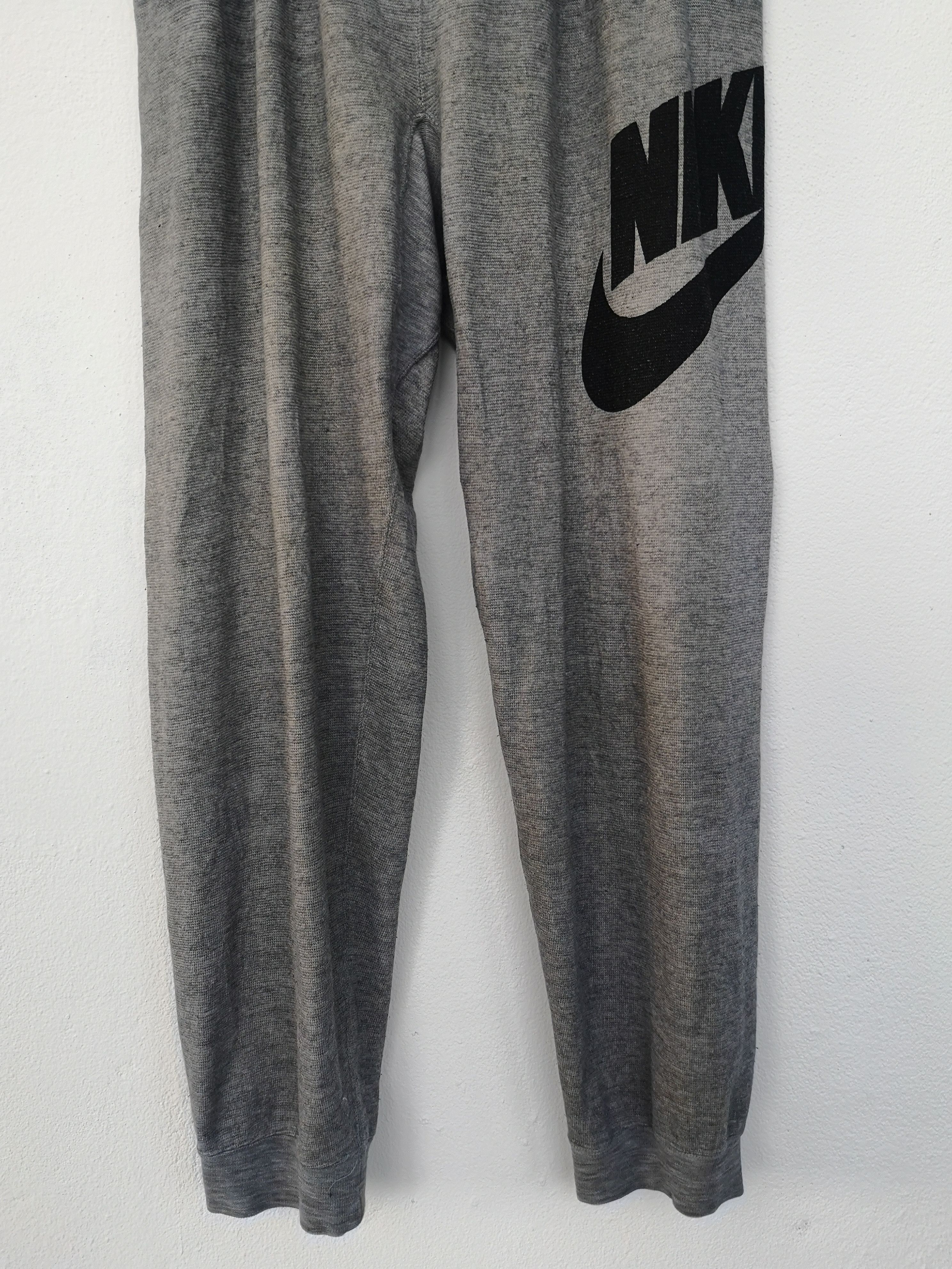 Nike × Vintage 🔥LAST CALL🔥 VINTAGE NIKE JOGGER PANTS Size US 32 / EU 48 - 2 Thumbnail